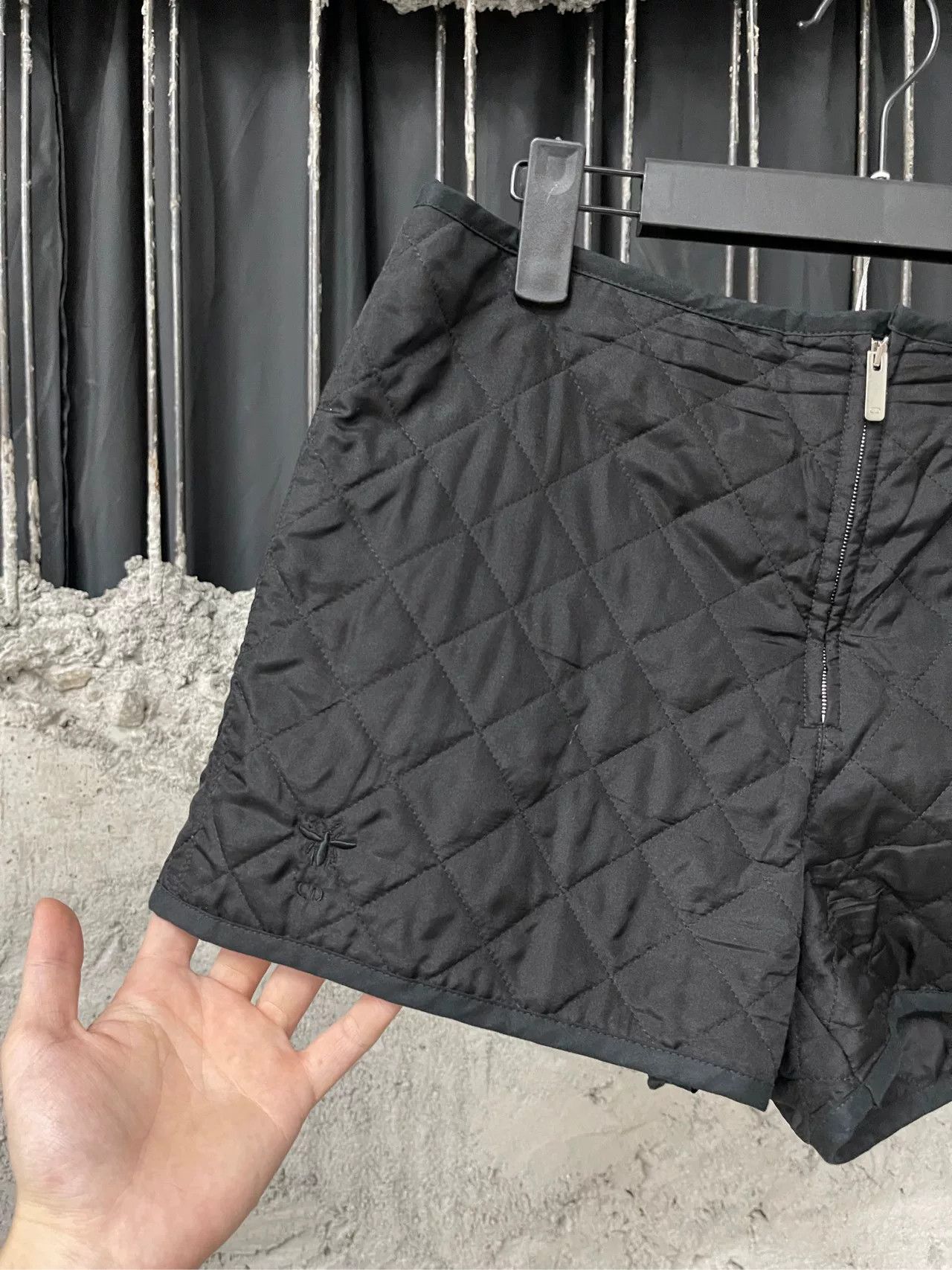 Dior Dior Quilted Bee Shorts Size 38 Size 27" / US 4 / IT 40 - 4 Thumbnail