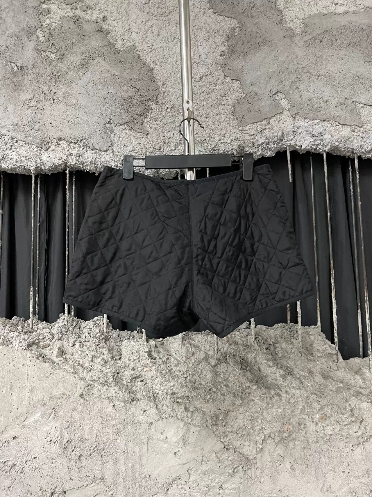 Dior Dior Quilted Bee Shorts Size 38 Size 27" / US 4 / IT 40 - 3 Thumbnail
