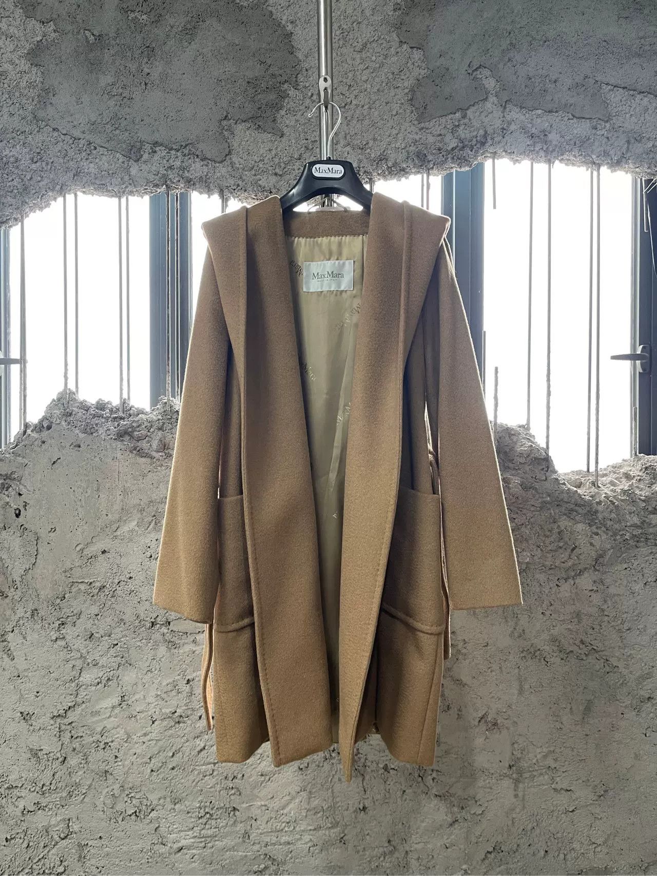 Max Mara Max Mara Camel Hair Hooded Coat Size 38 Size XS / US 0-2 / IT 36-38 - 2 Thumbnail