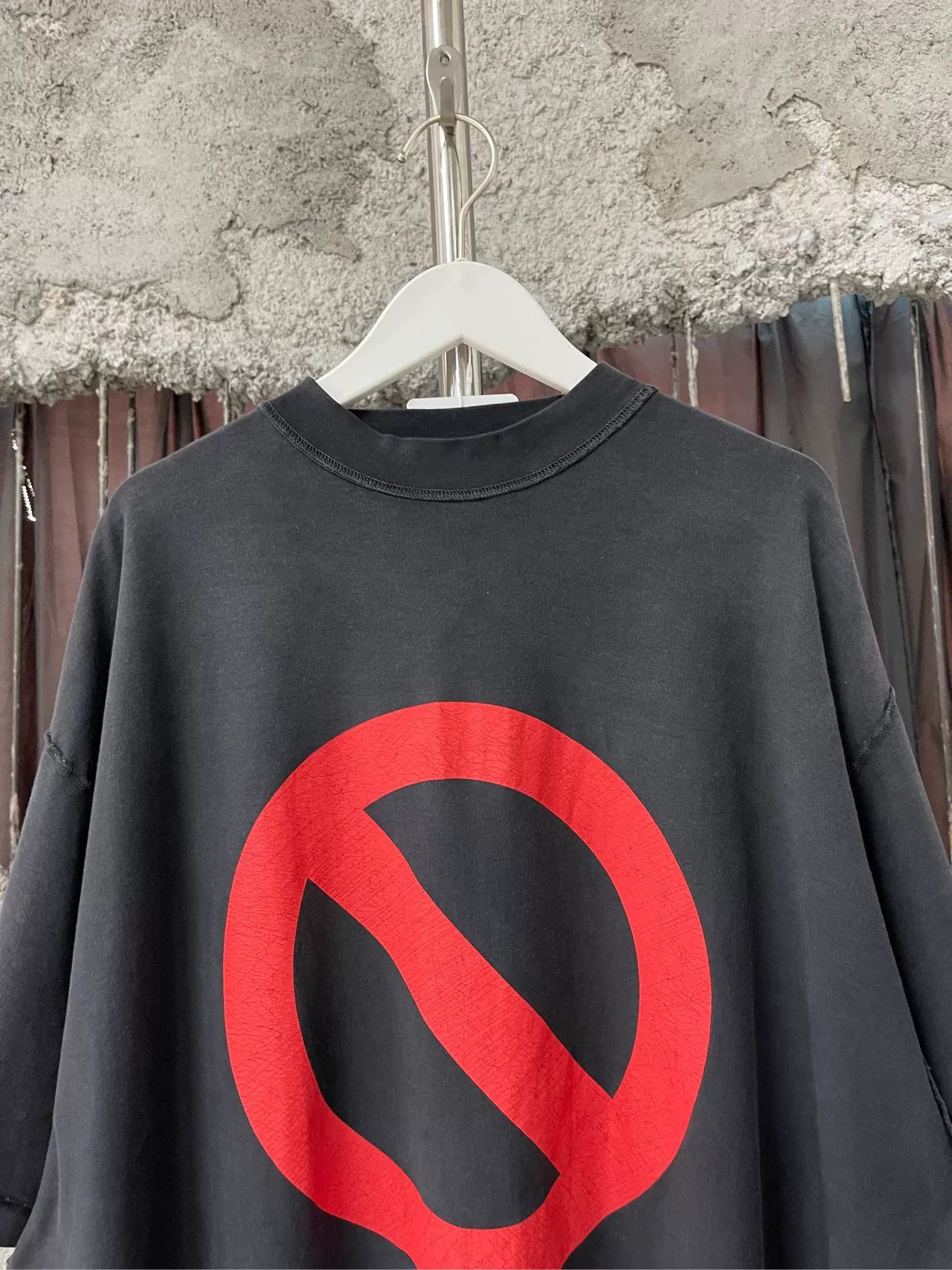 Balenciaga Balenciaga x BFRND Graphic T-Shirt Size M Size US M / EU 48-50 / 2 - 5 Thumbnail