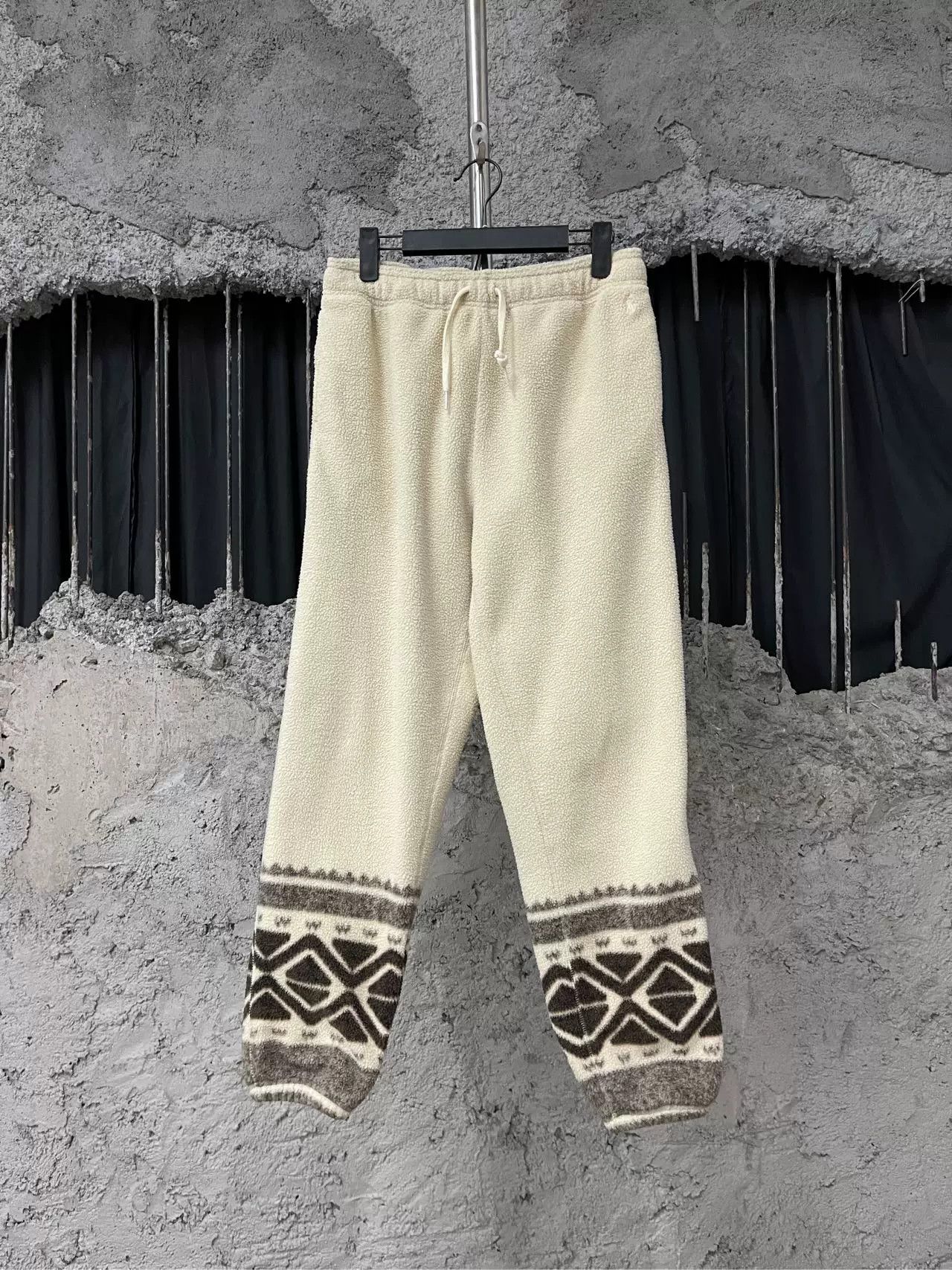 Polo Ralph Lauren Polo Ralph Lauren Fleece Sweatpants Size 26 Size US 26 / EU 42 - 2 Thumbnail