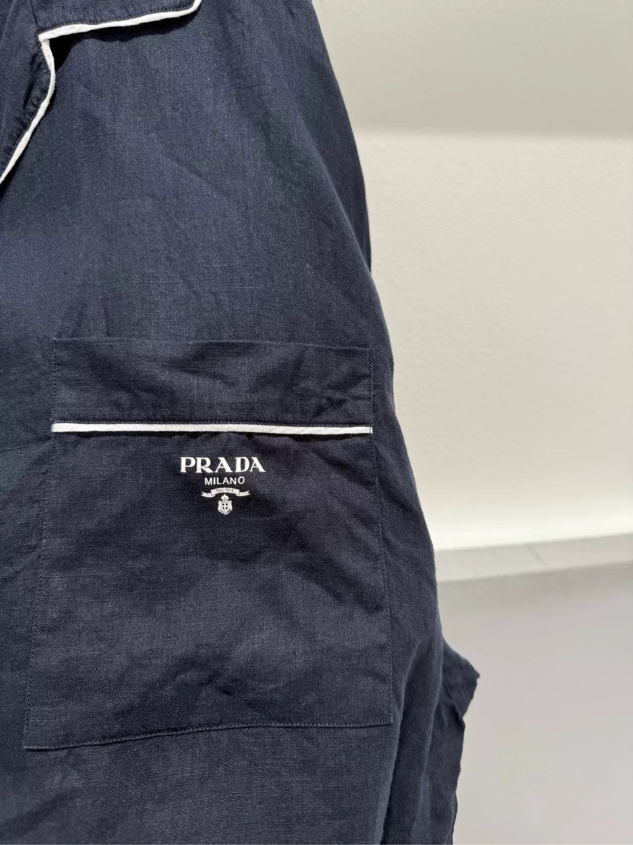 Prada Prada Logo Patch Button Up Shirt Size L Size US L / EU 52-54 / 3 - 6 Thumbnail