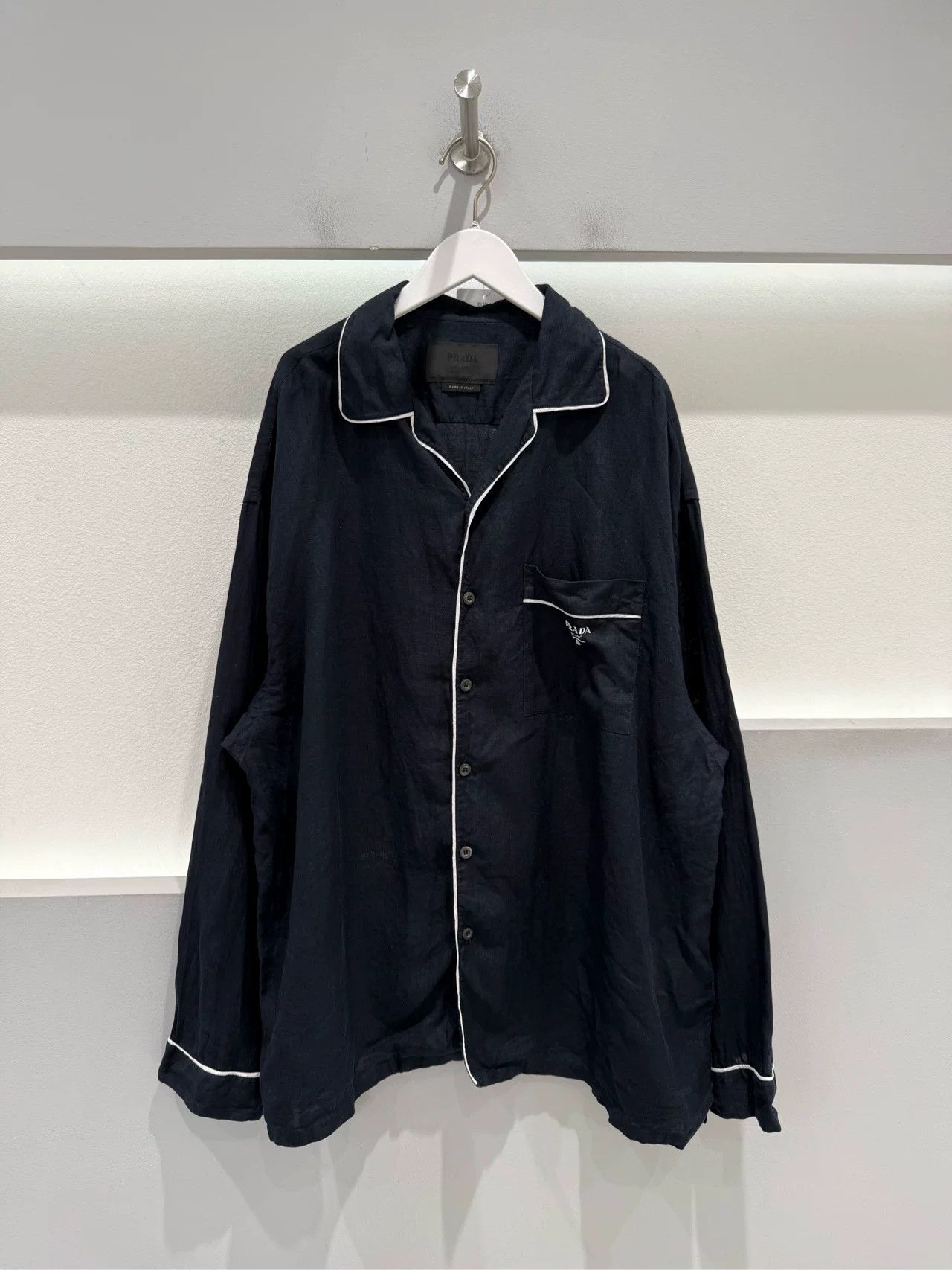 Prada Prada Logo Patch Button Up Shirt Size L Size US L / EU 52-54 / 3 - 2 Thumbnail