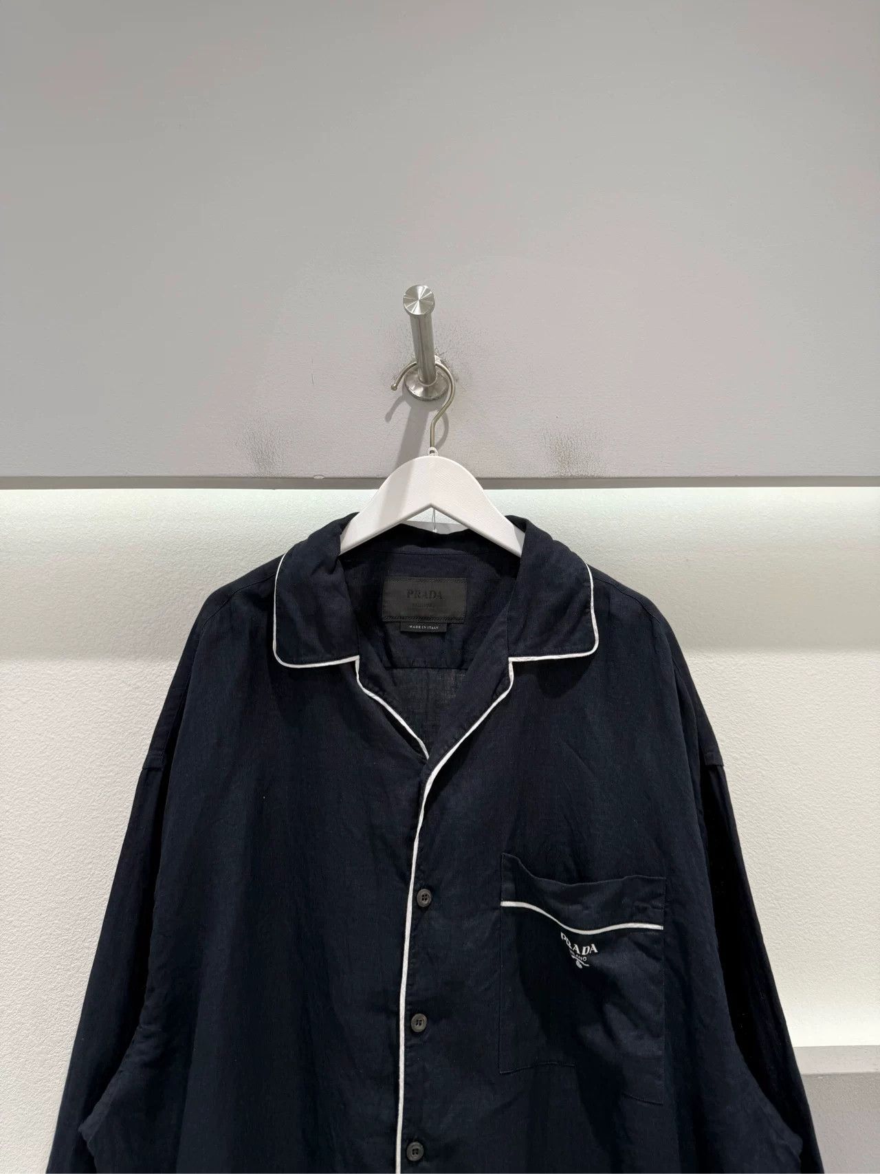 Prada Prada Logo Patch Button Up Shirt Size L Size US L / EU 52-54 / 3 - 4 Thumbnail