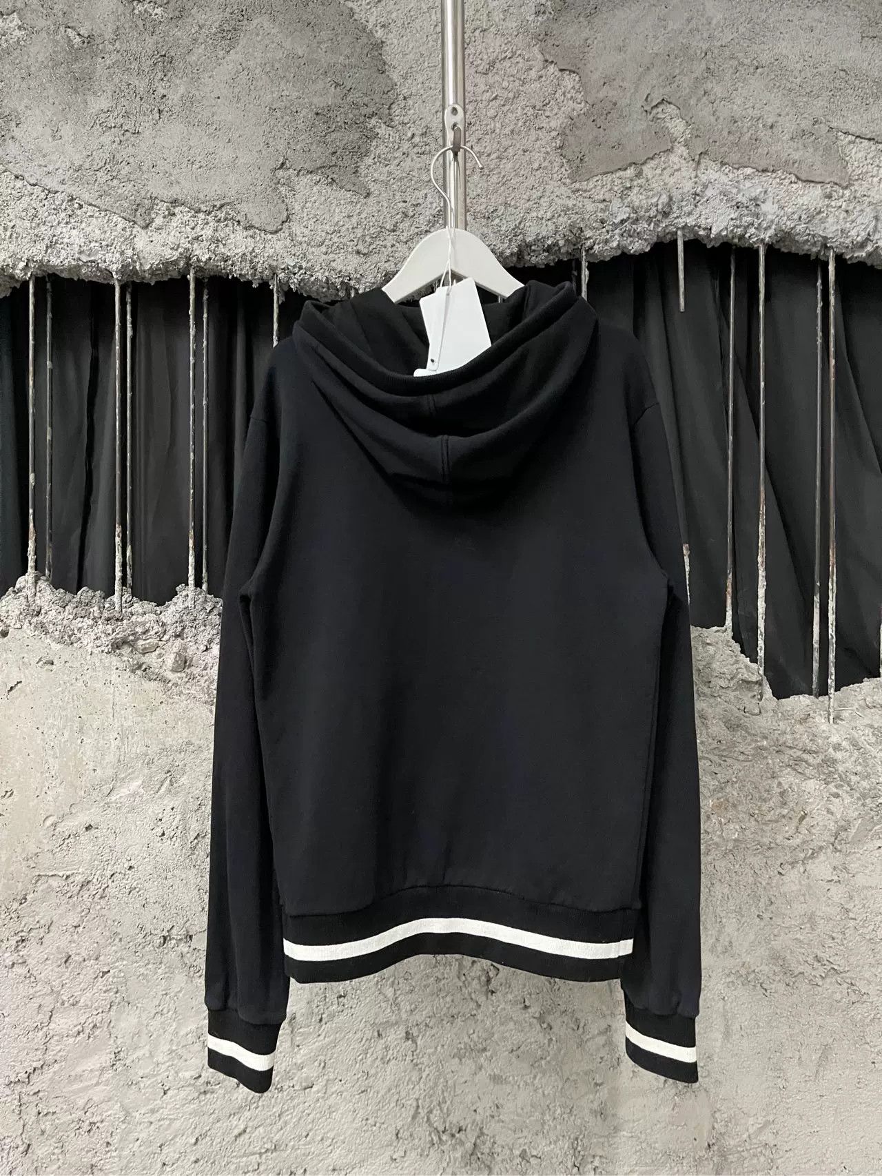 Dolce & Gabbana Dolce & Gabbana Patch Zip Hoodie Size S Size US S / EU 44-46 / 1 - 3 Thumbnail