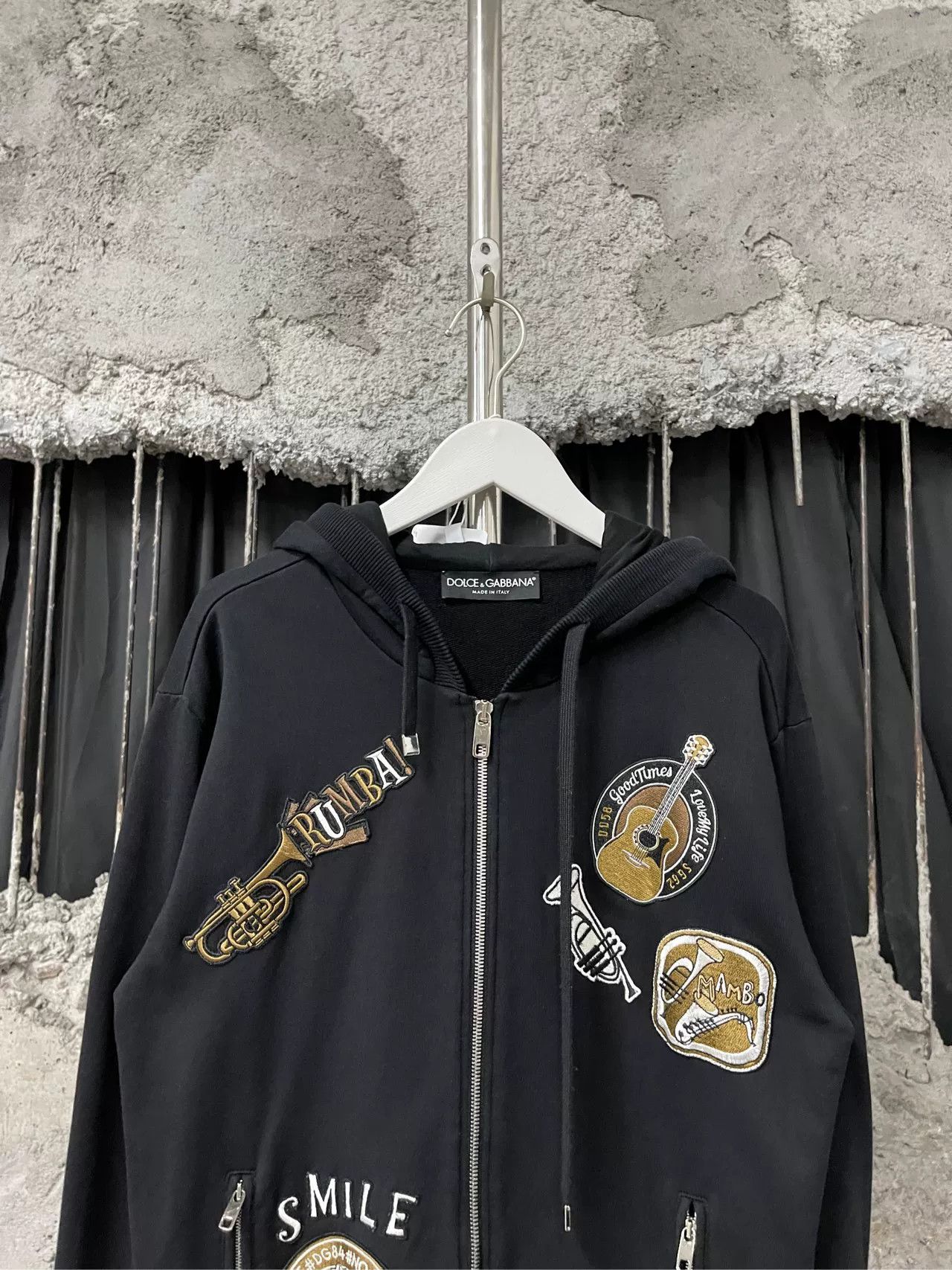 Dolce & Gabbana Dolce & Gabbana Patch Zip Hoodie Size S Size US S / EU 44-46 / 1 - 4 Thumbnail