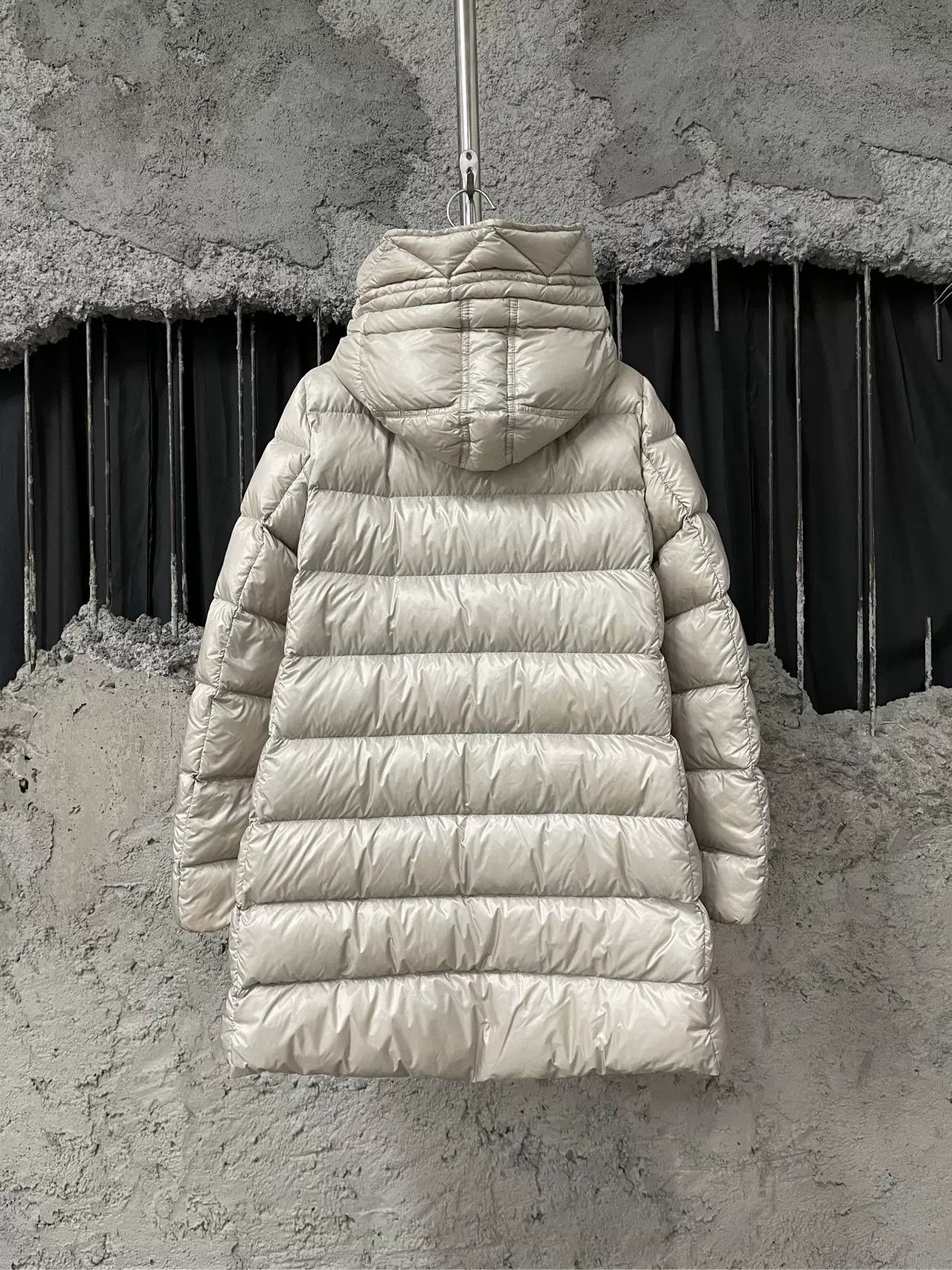 Moncler Moncler Beige Hooded Down Puffer Coat Size XS Size XS / US 0-2 / IT 36-38 - 3 Thumbnail