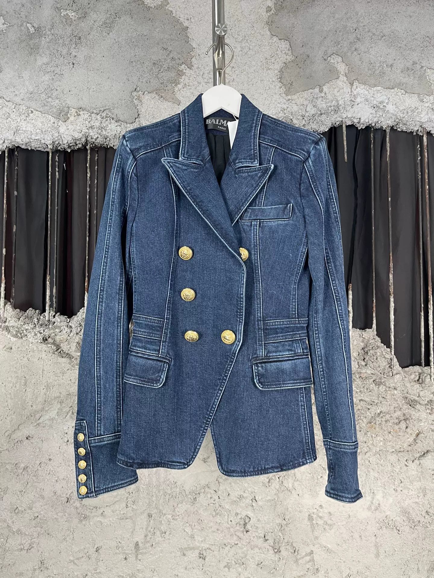 Balmain Balmain Gold Button Denim Jacket Size 36 Size XS / US 0-2 / IT 36-38 - 2 Thumbnail