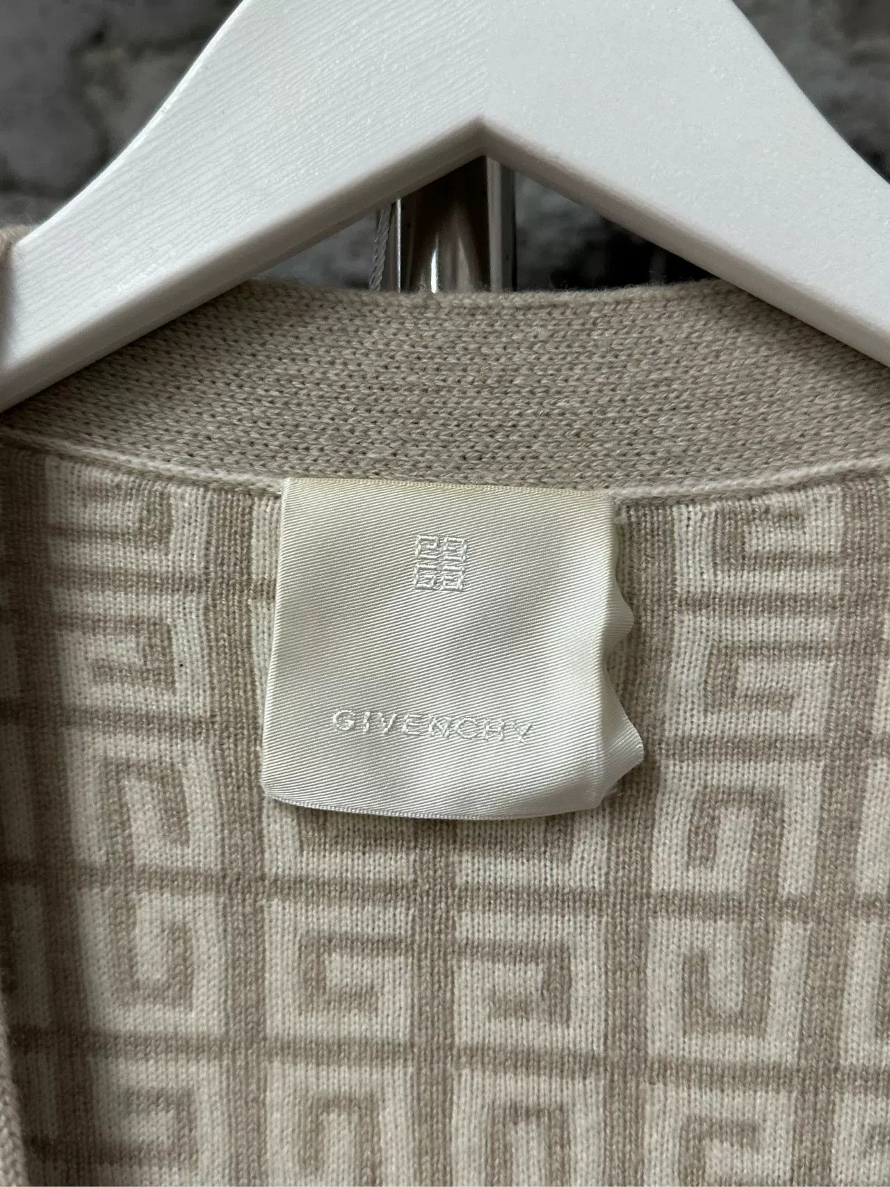 Givenchy Givenchy 4G Logo Cashmere Cardigan Size S Size US S / EU 44-46 / 1 - 7 Thumbnail