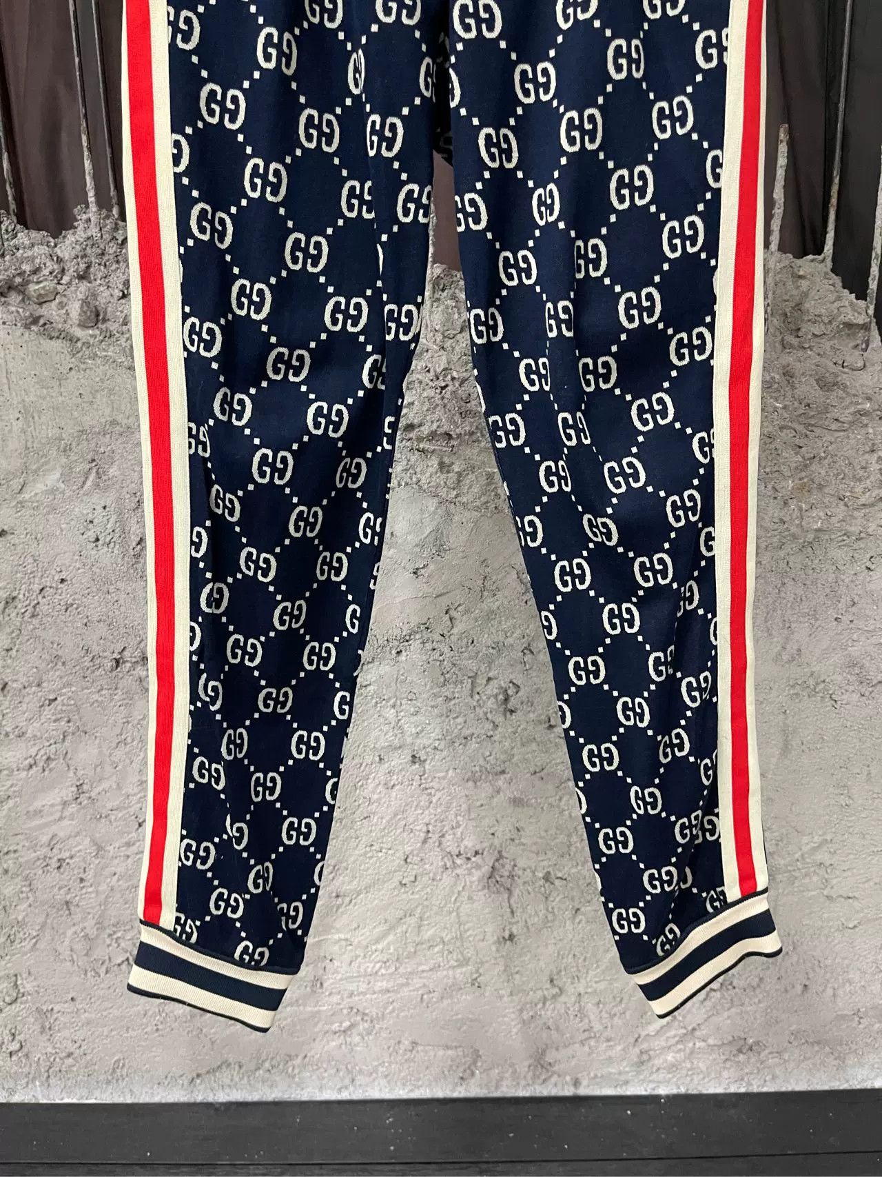 Gucci Gucci GG Monogram Sweatpants Size S Size US 30 / EU 46 - 5 Thumbnail