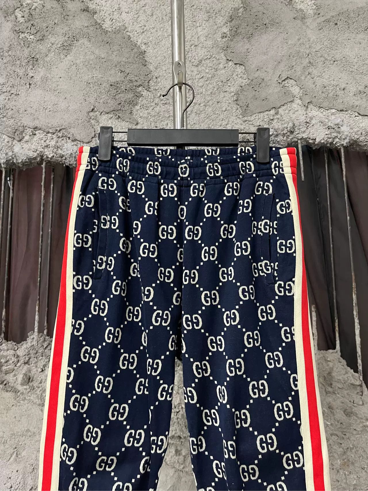 Gucci Gucci GG Monogram Sweatpants Size S Size US 30 / EU 46 - 4 Thumbnail