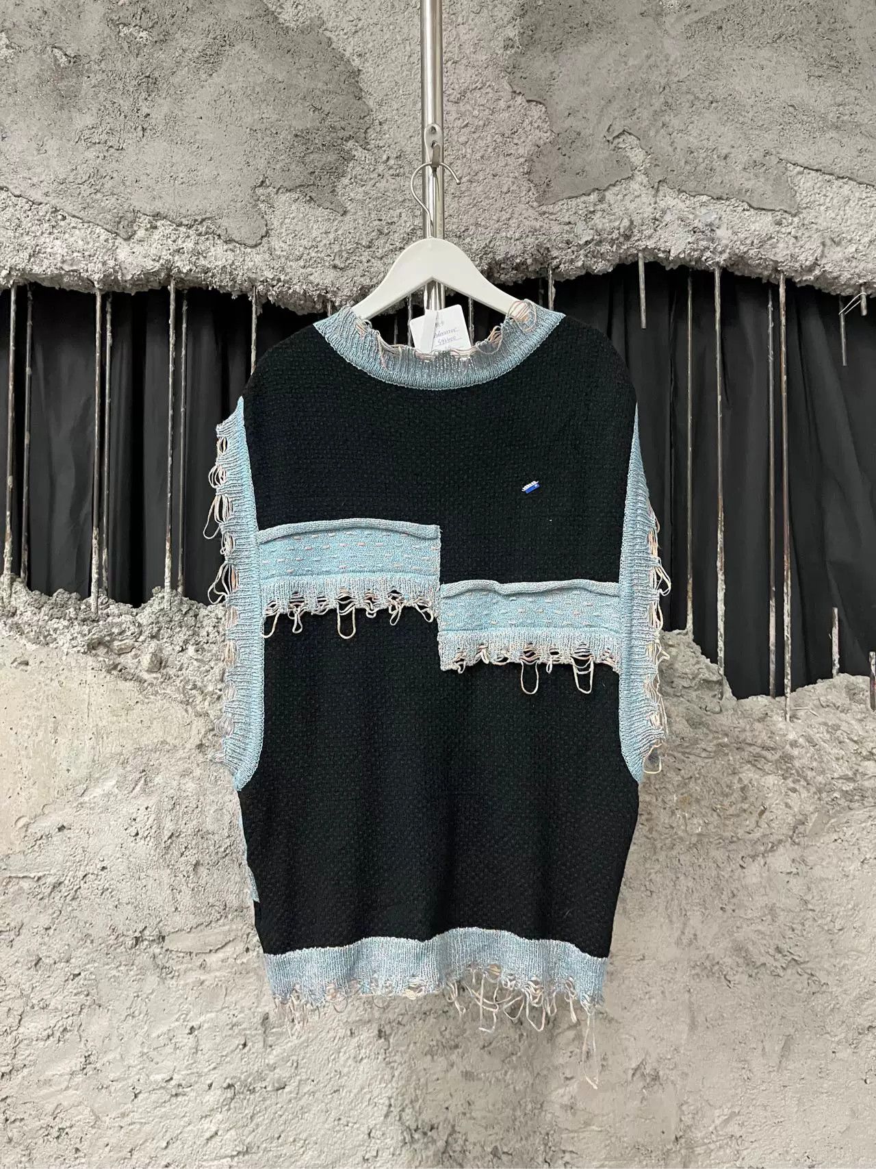 Ader Error Ader Error Distressed Knit Vest Size XS Size US XS / EU 42 / 0 - 3 Thumbnail