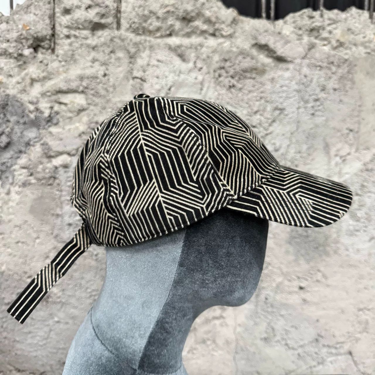 Saint Laurent Paris Saint Laurent Geometric Print Baseball Cap Size ONE SIZE - 5 Thumbnail