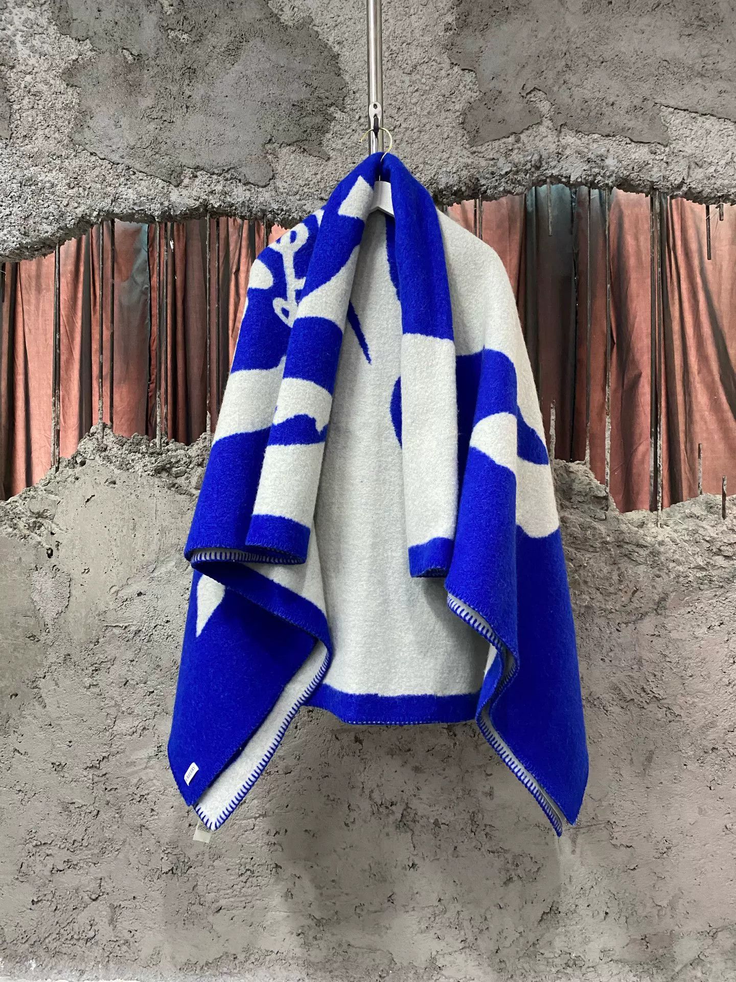 Burberry Burberry Wool Logo Blanket One Size Size ONE SIZE - 2 Thumbnail