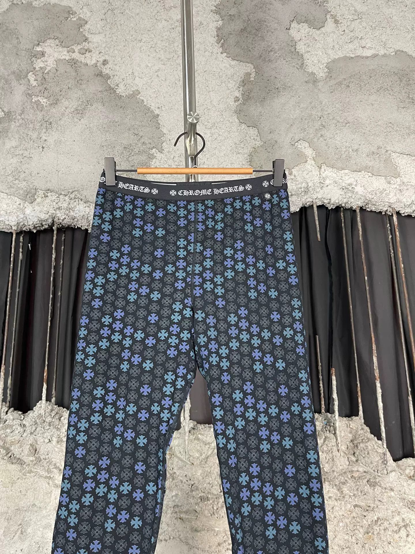 Chrome Hearts Chrome Hearts Cross Print Leggings Size L Size US 34 / EU 50 - 4 Thumbnail