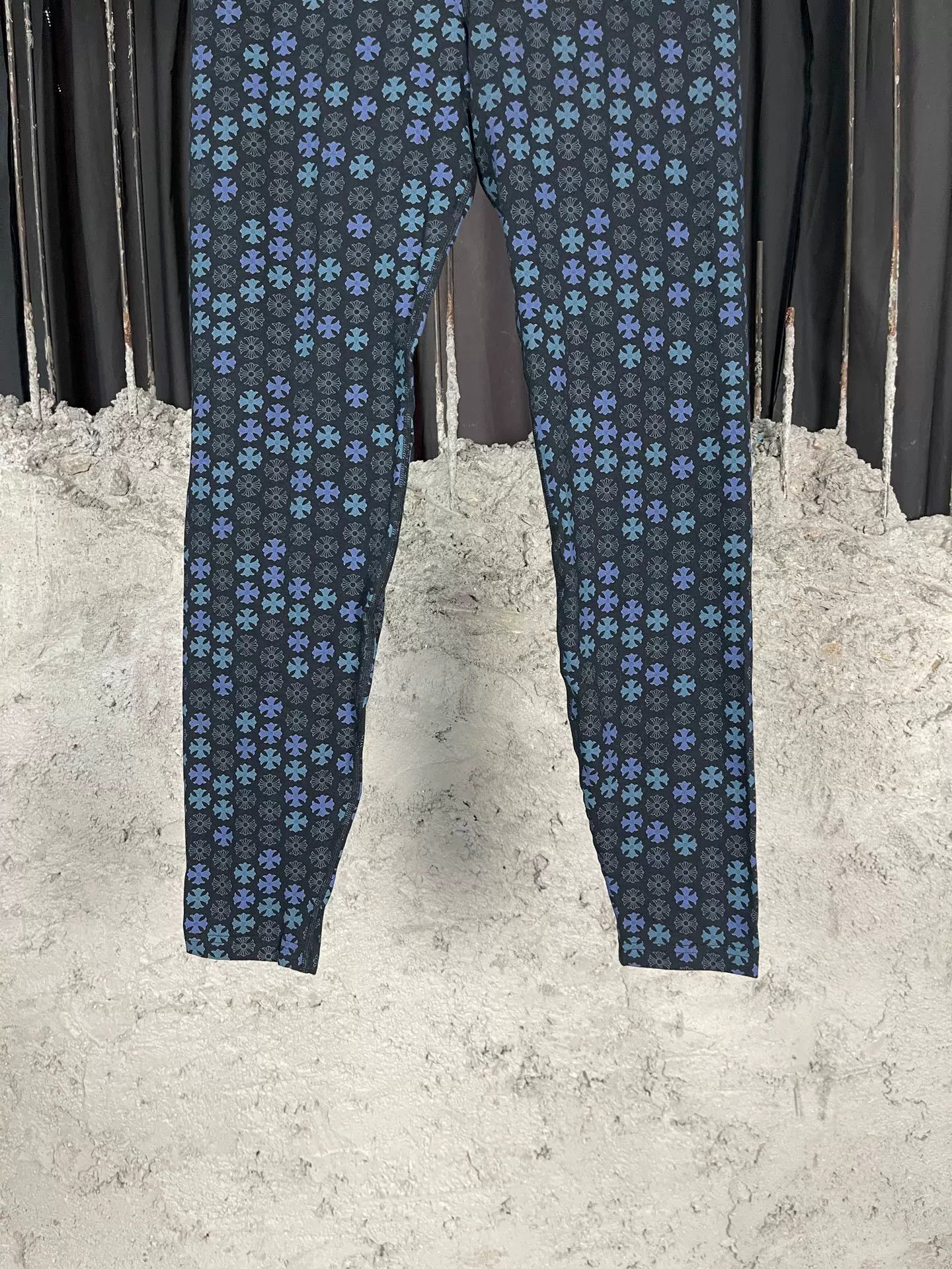 Chrome Hearts Chrome Hearts Cross Print Leggings Size L Size US 34 / EU 50 - 5 Thumbnail