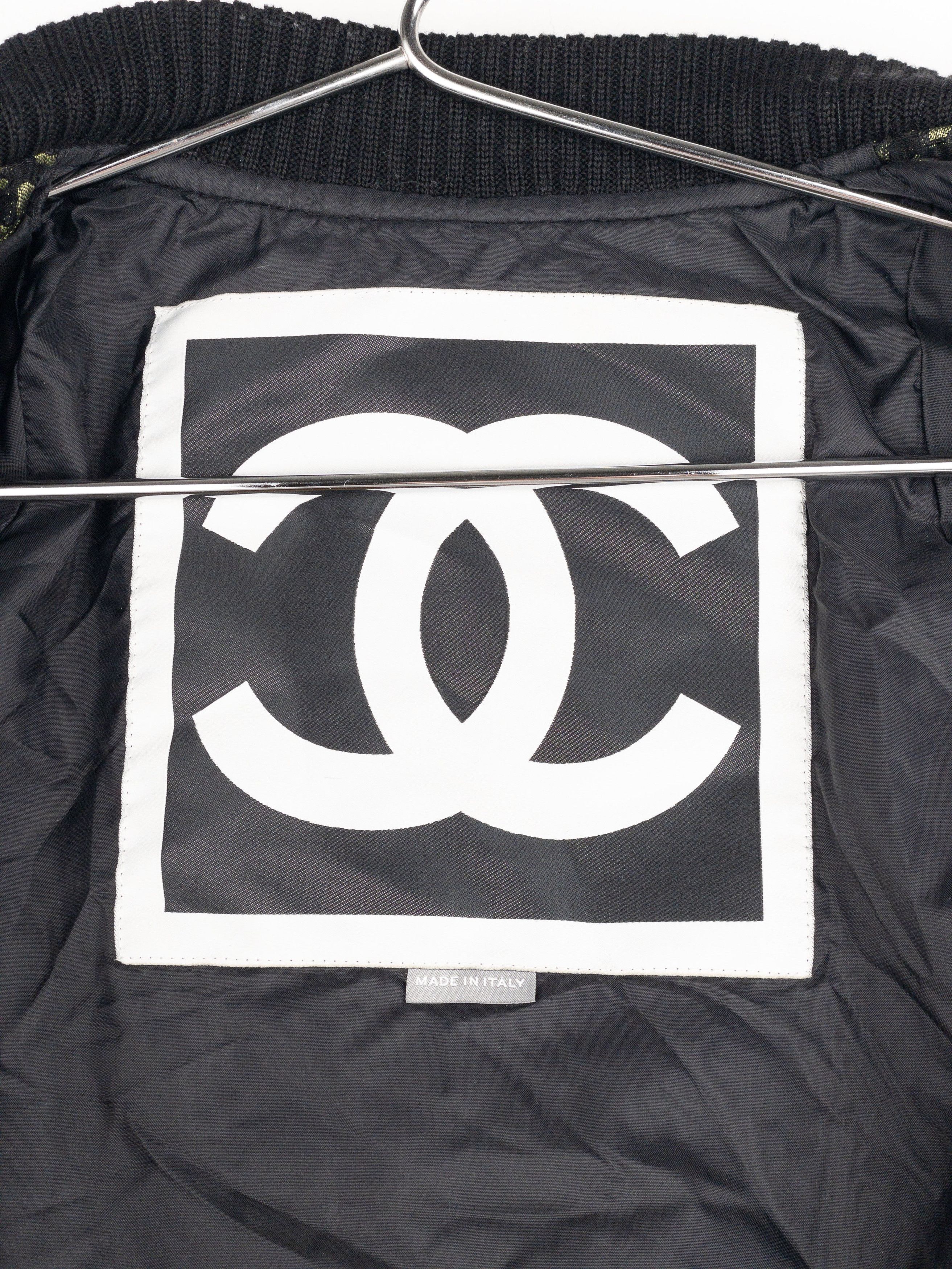 Chanel by Karl Lagerfeld 2000s Quilted Camouflage Bomber Jacket Size XS / US 0-2 / IT 36-38 - 11 Thumbnail