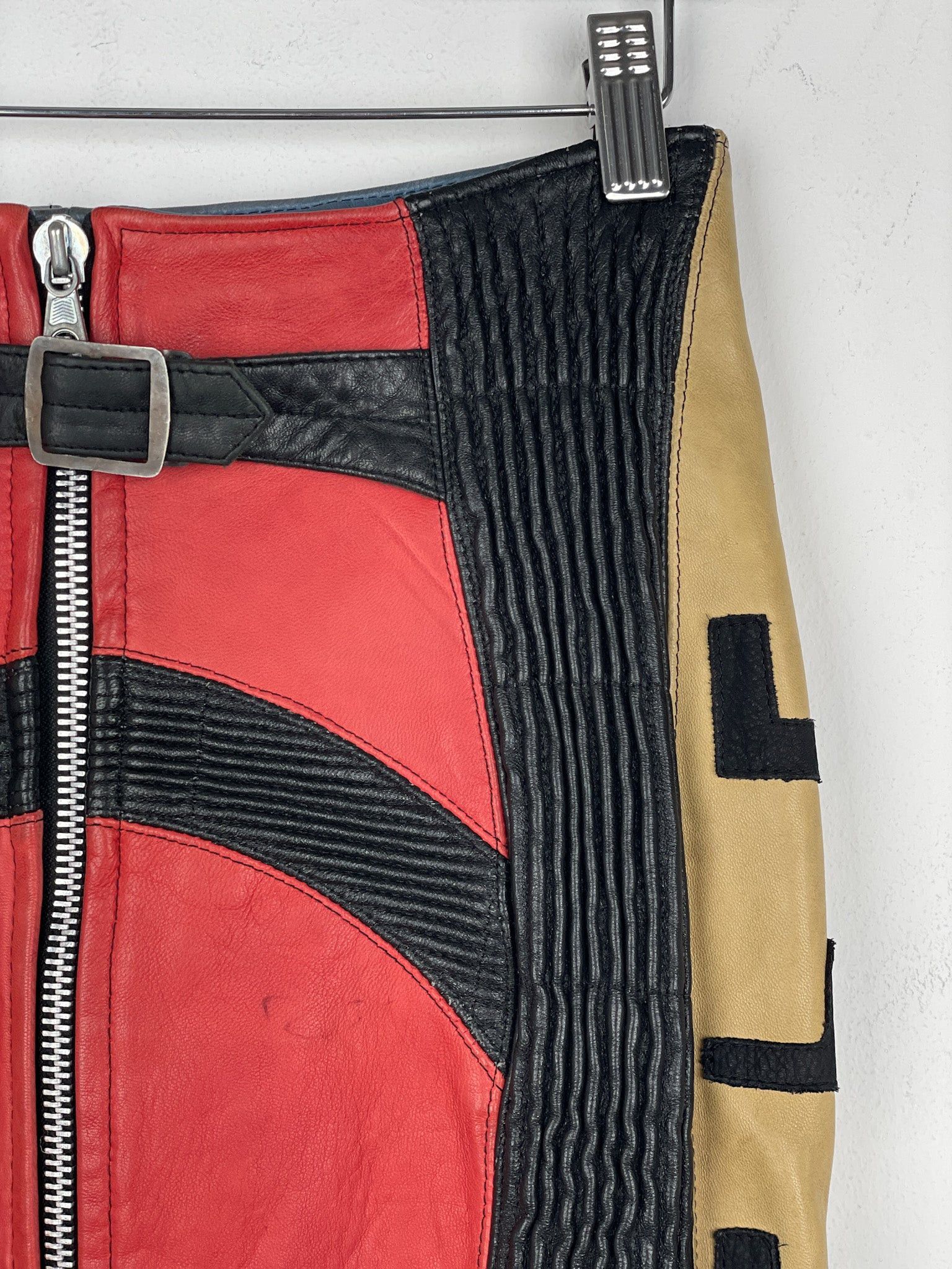 Jean Paul Gaultier AW86 'Russian Constructivist' Leather Biker Pencil Skirt Size 30" / US 8 / IT 44 - 8 Thumbnail