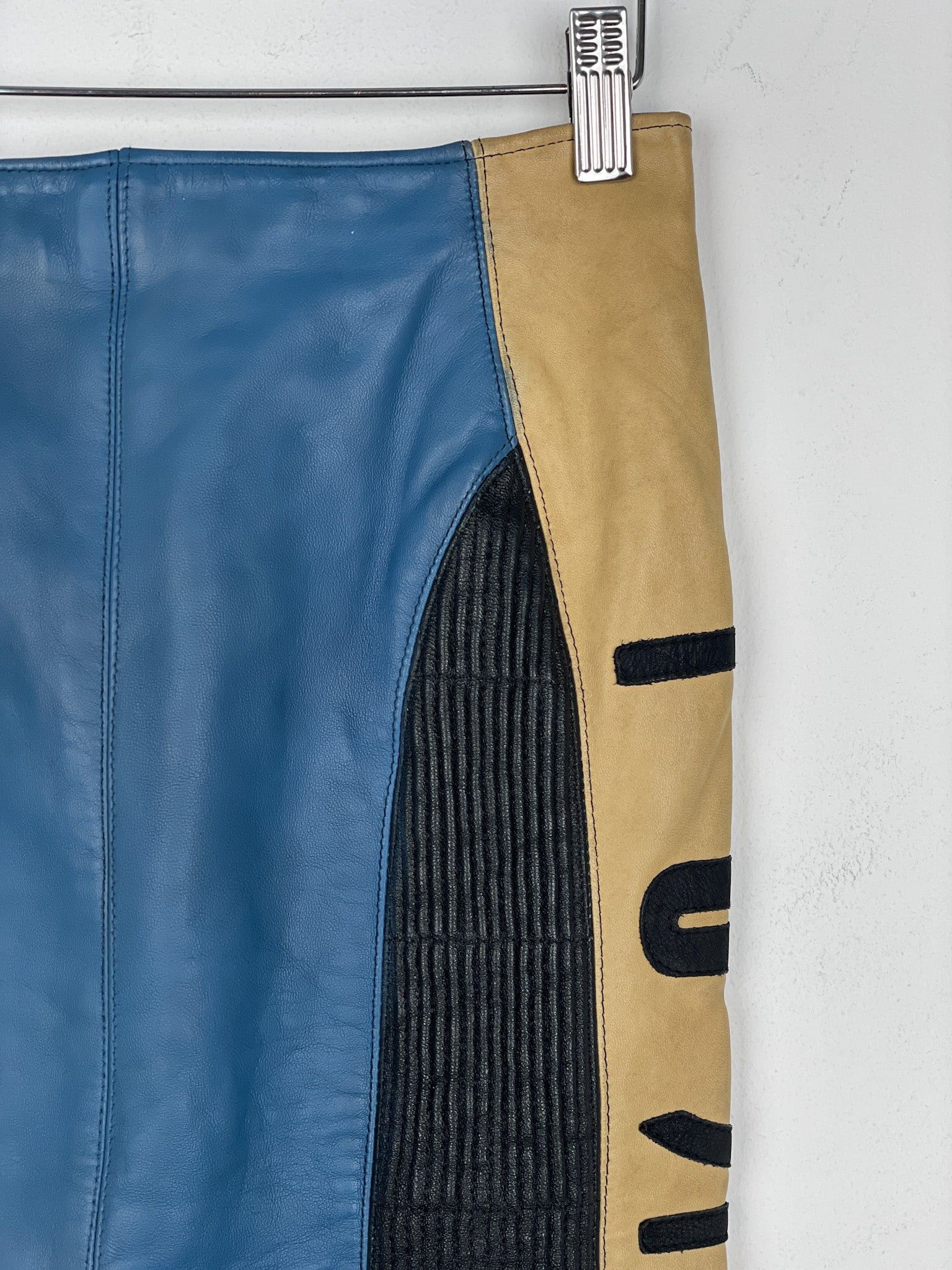 Jean Paul Gaultier AW86 'Russian Constructivist' Leather Biker Pencil Skirt Size 30" / US 8 / IT 44 - 4 Thumbnail
