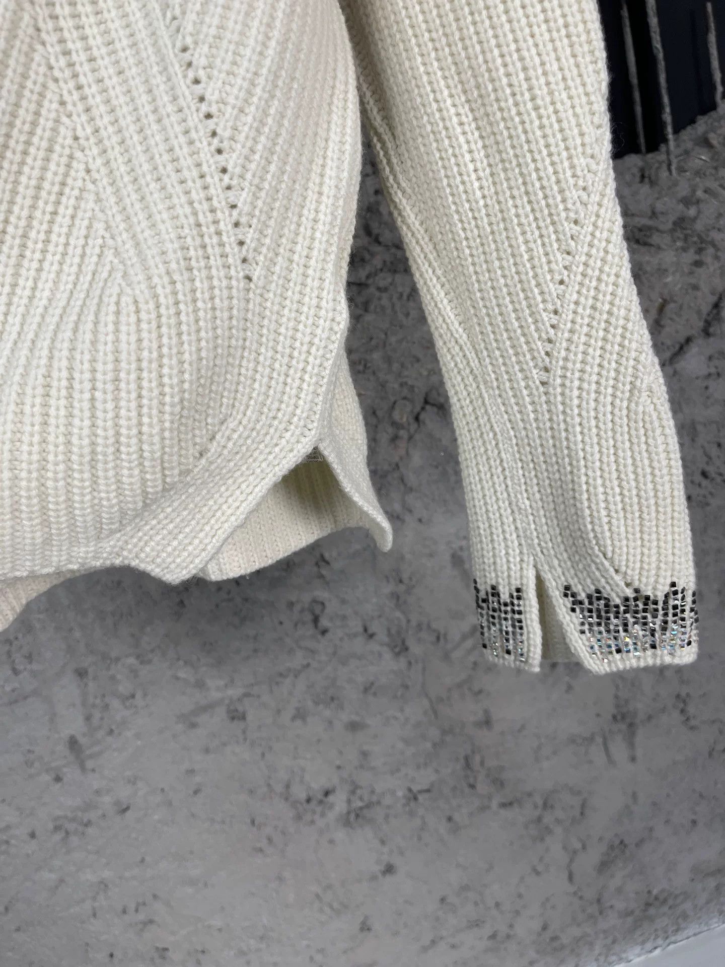 Ermanno Scervino Ermanno Scervino Crystal Embellished Sweater Size 40 Size S / US 4 / IT 40 - 7 Thumbnail