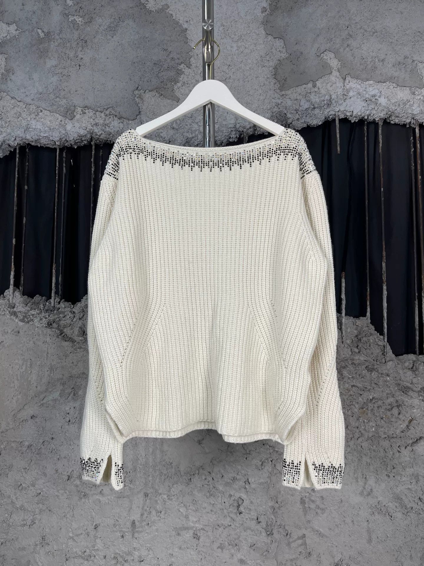 Ermanno Scervino Ermanno Scervino Crystal Embellished Sweater Size 40 Size S / US 4 / IT 40 - 2 Thumbnail