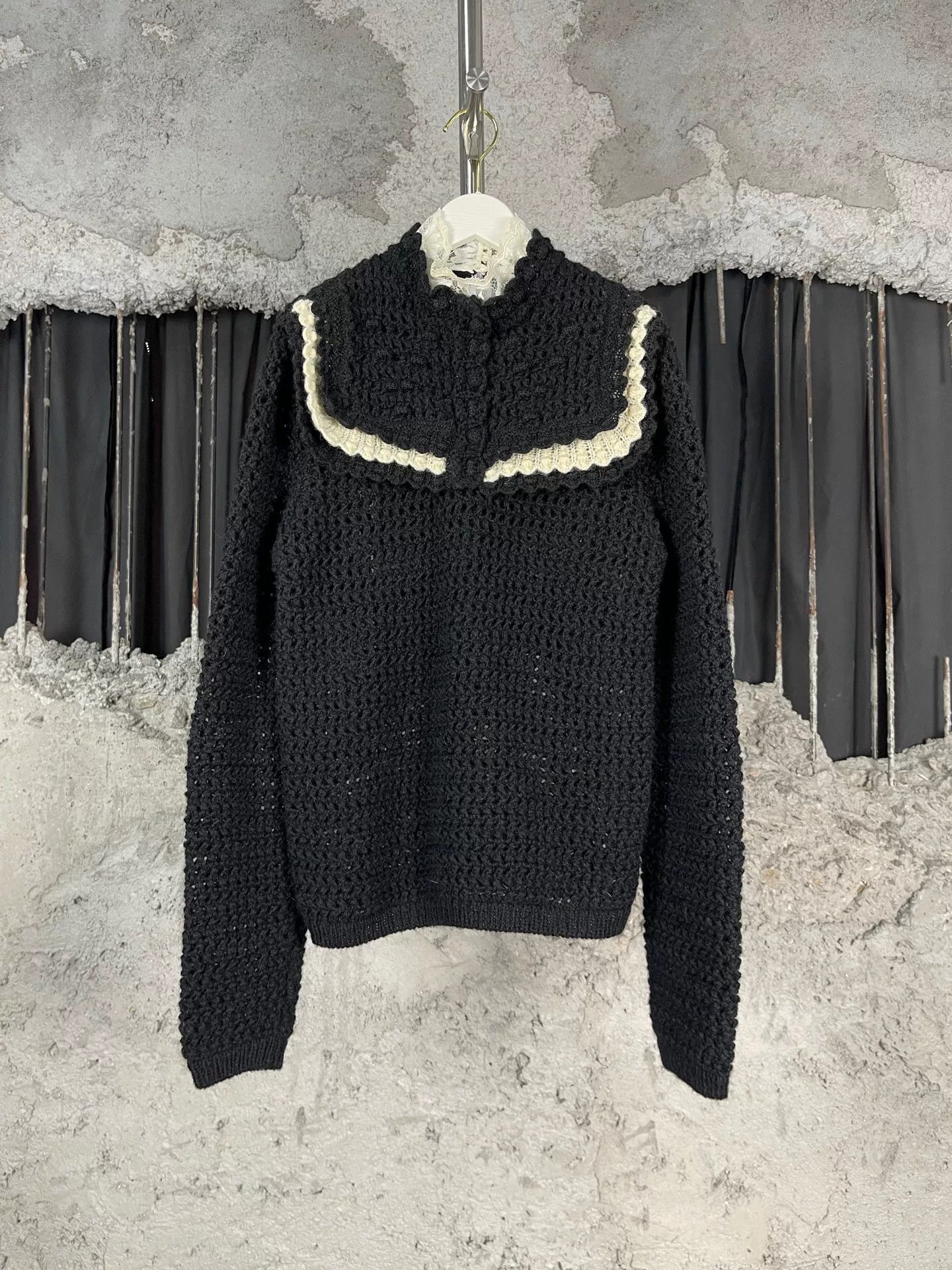 Saint Laurent Paris Saint Laurent Lace Collar Knit Sweater Size L Size L / US 10 / IT 46 - 2 Thumbnail