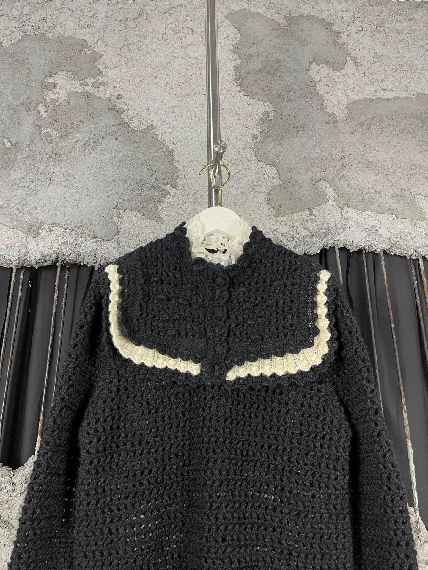 Saint Laurent Paris Saint Laurent Lace Collar Knit Sweater Size L Size L / US 10 / IT 46 - 4 Thumbnail