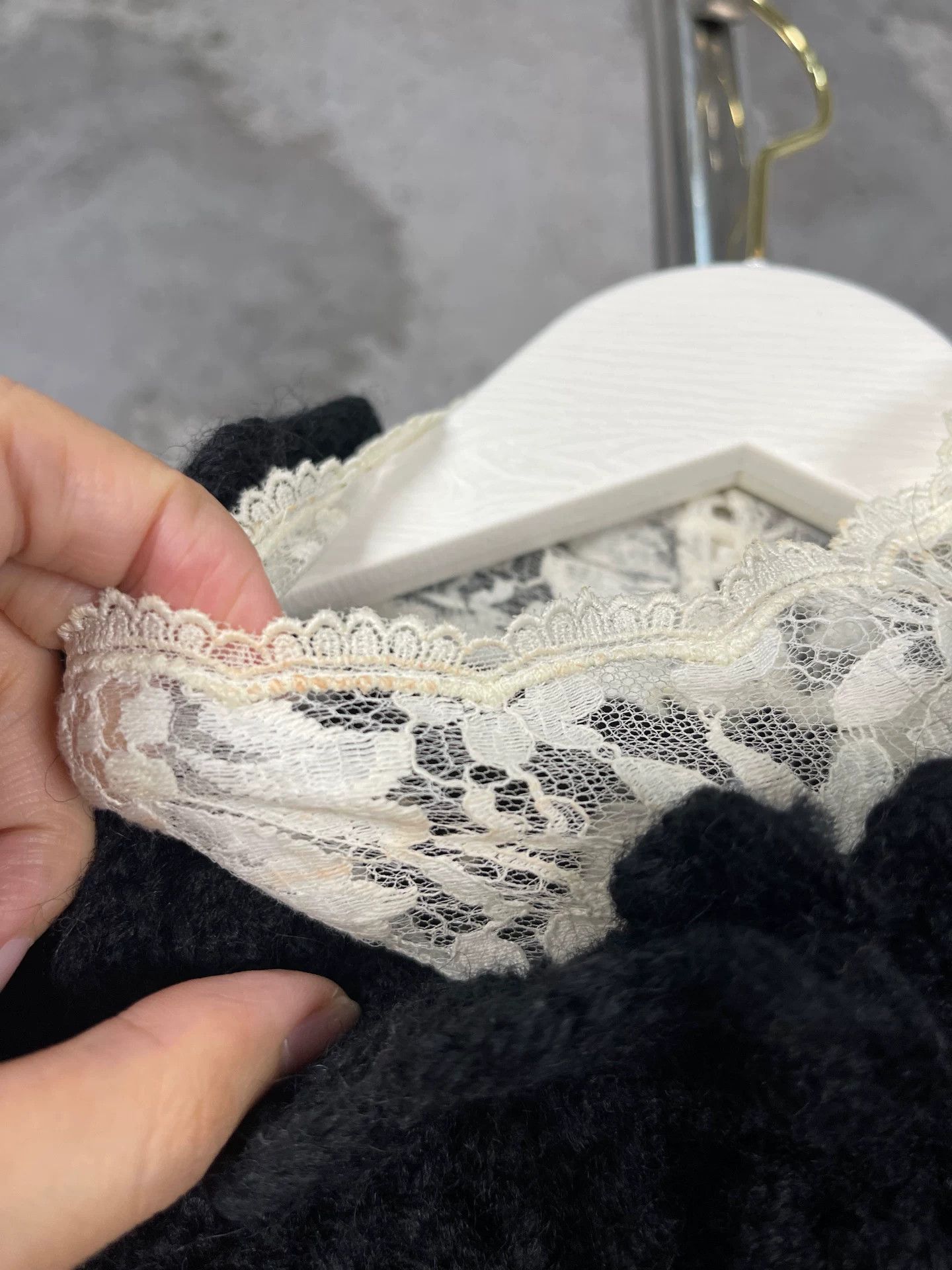 Saint Laurent Paris Saint Laurent Lace Collar Knit Sweater Size L Size L / US 10 / IT 46 - 7 Thumbnail