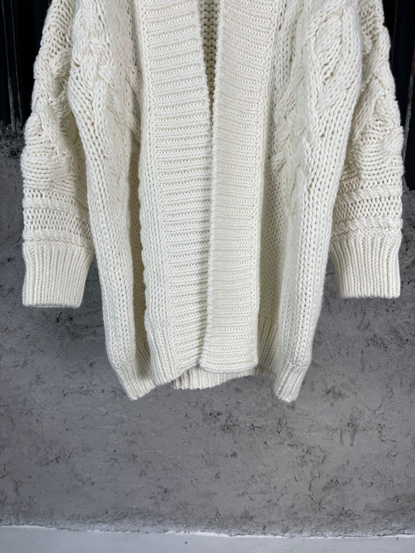 Ermanno Scervino Ermanno Scervino Rhinestone Pin Cardigan Size S Size S / US 4 / IT 40 - 5 Thumbnail