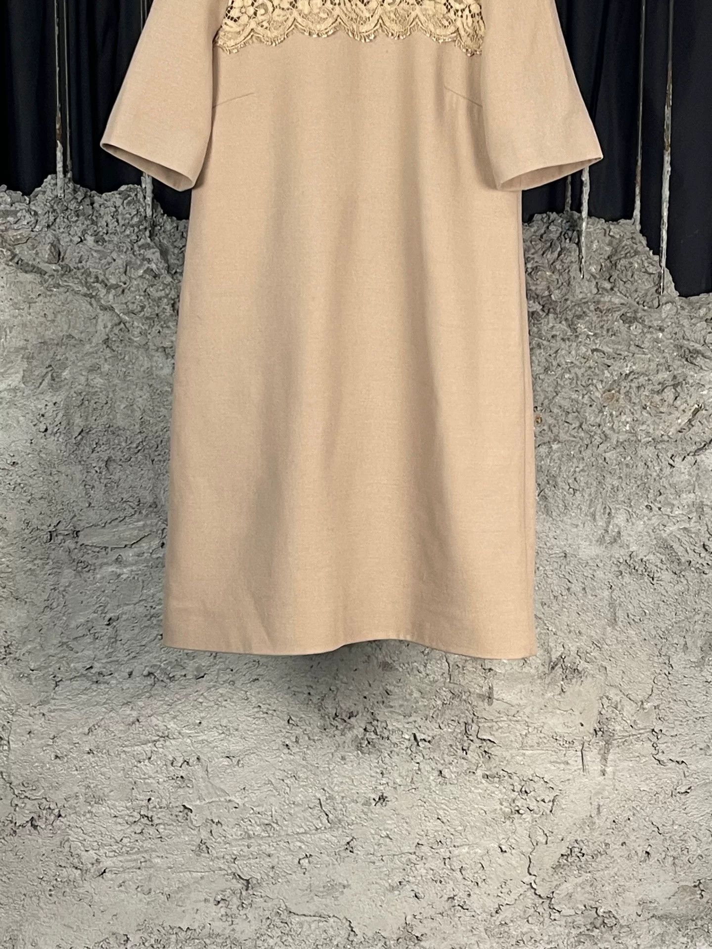 Dolce & Gabbana Dolce & Gabbana Lace Overlay Beige Dress Size 44 Size M / US 6-8 / IT 42-44 - 5 Thumbnail