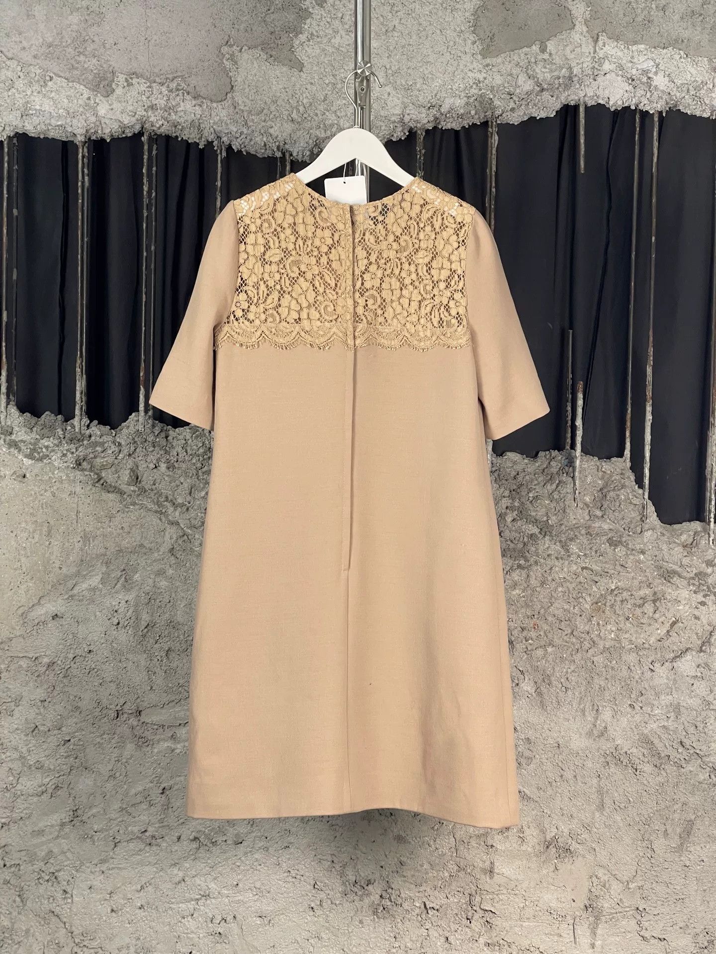 Dolce & Gabbana Dolce & Gabbana Lace Overlay Beige Dress Size 44 Size M / US 6-8 / IT 42-44 - 3 Thumbnail