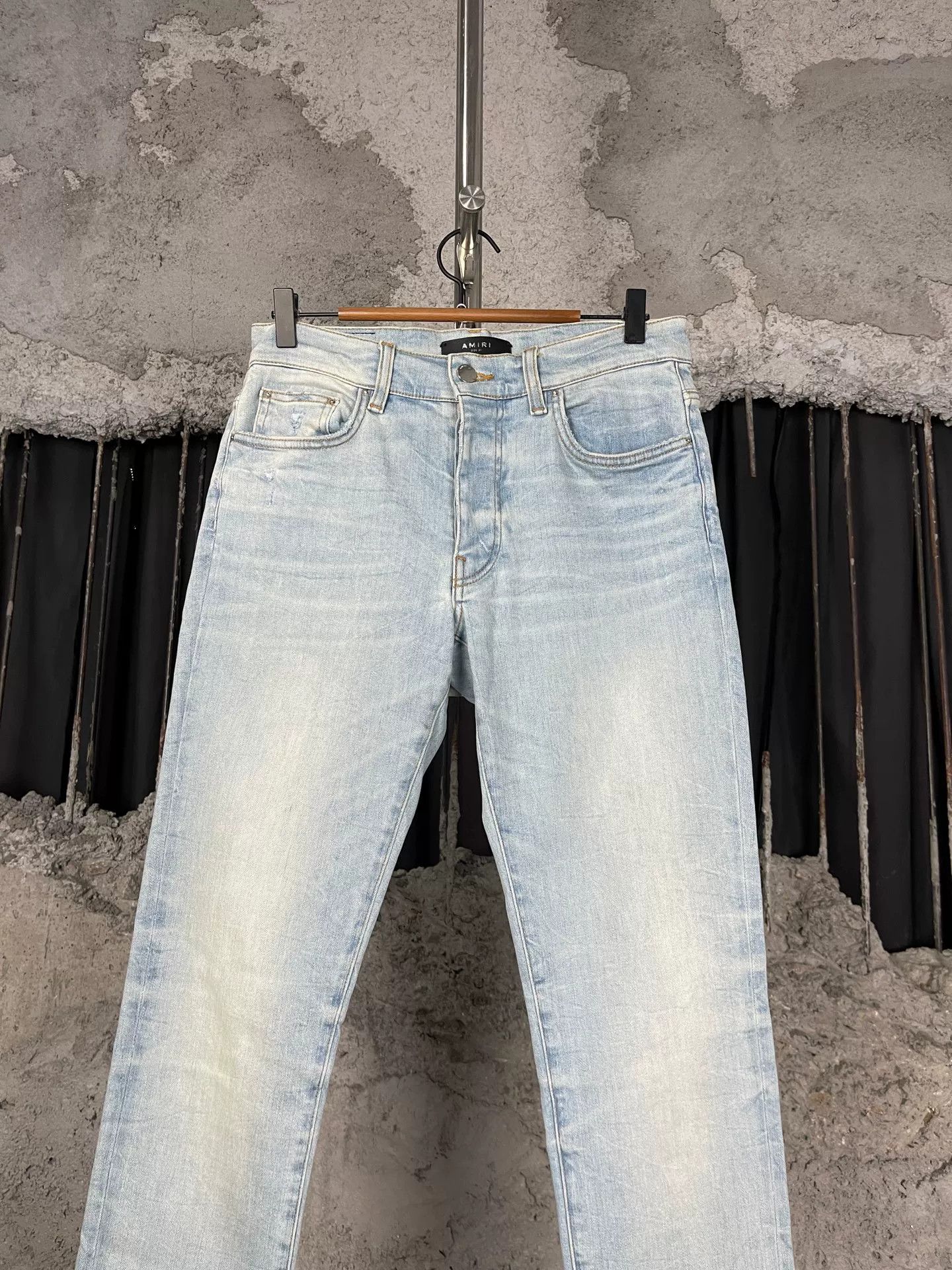 Amiri AMIRI Light Wash Jeans Size 31 Size US 31 - 4 Thumbnail