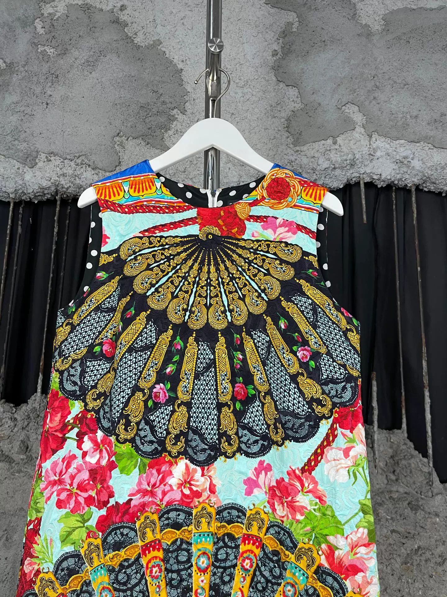 Dolce & Gabbana Dolce & Gabbana Fan Print Sleeveless Dress Size 40 Size S / US 4 / IT 40 - 4 Thumbnail
