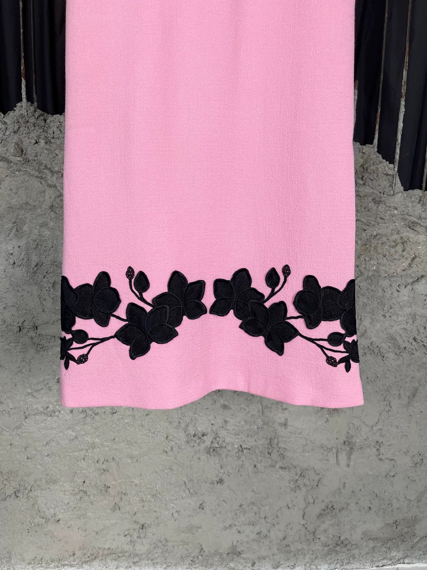 Dolce & Gabbana Dolce & Gabbana Floral Embroidered Mini Dress Size 38 Size XS / US 0-2 / IT 36-38 - 5 Thumbnail