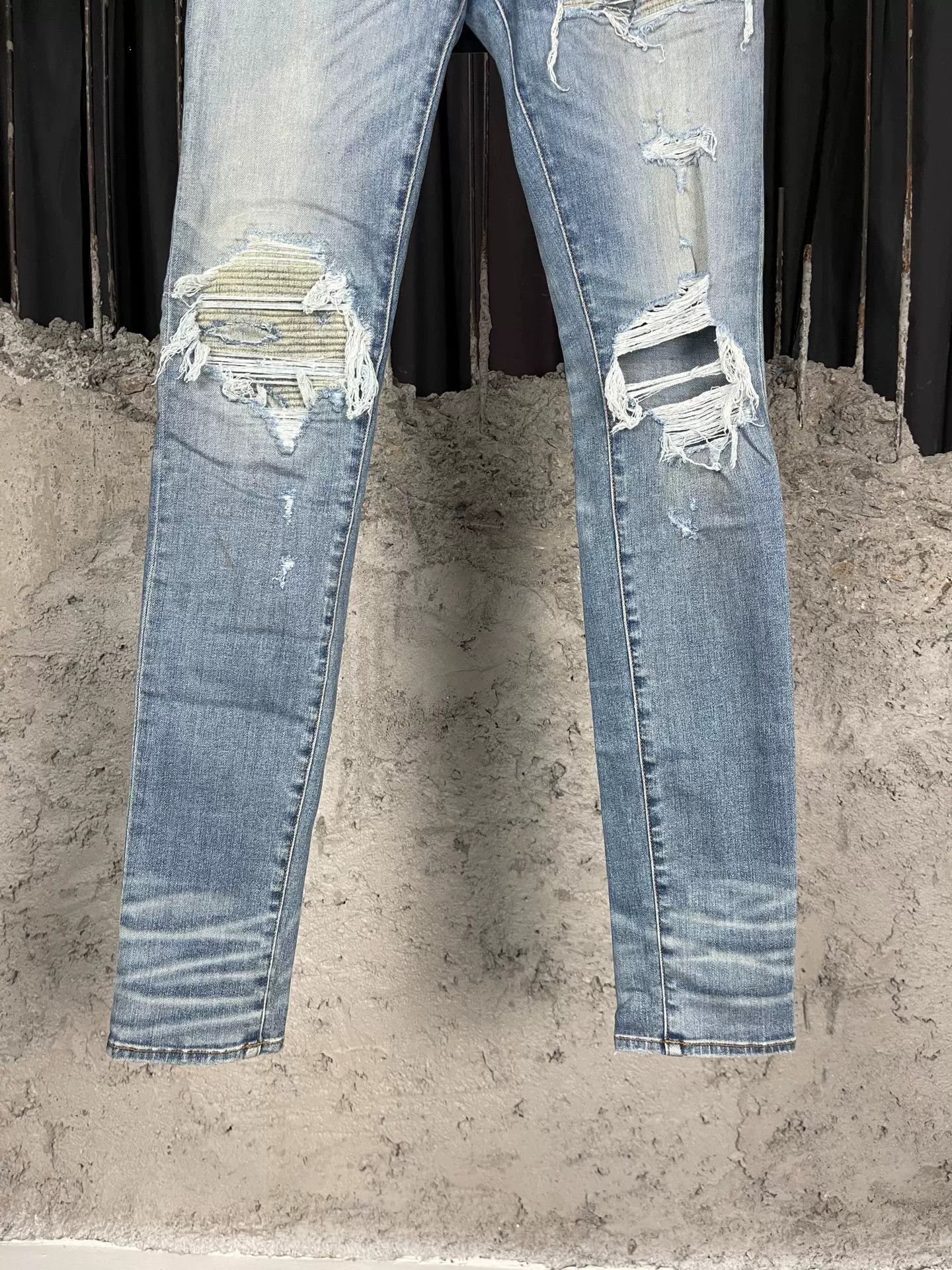 Amiri Amiri Distressed Jeans Size 31 Size US 31 - 5 Thumbnail