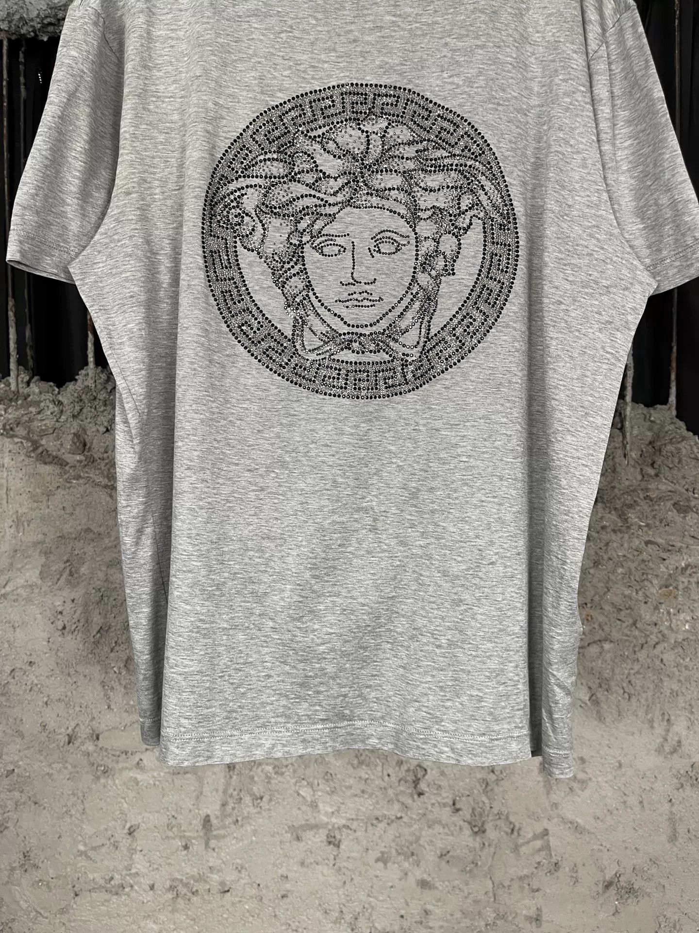 Versace Versace Rhinestone Medusa T-Shirt Size L Size US L / EU 52-54 / 3 - 5 Thumbnail