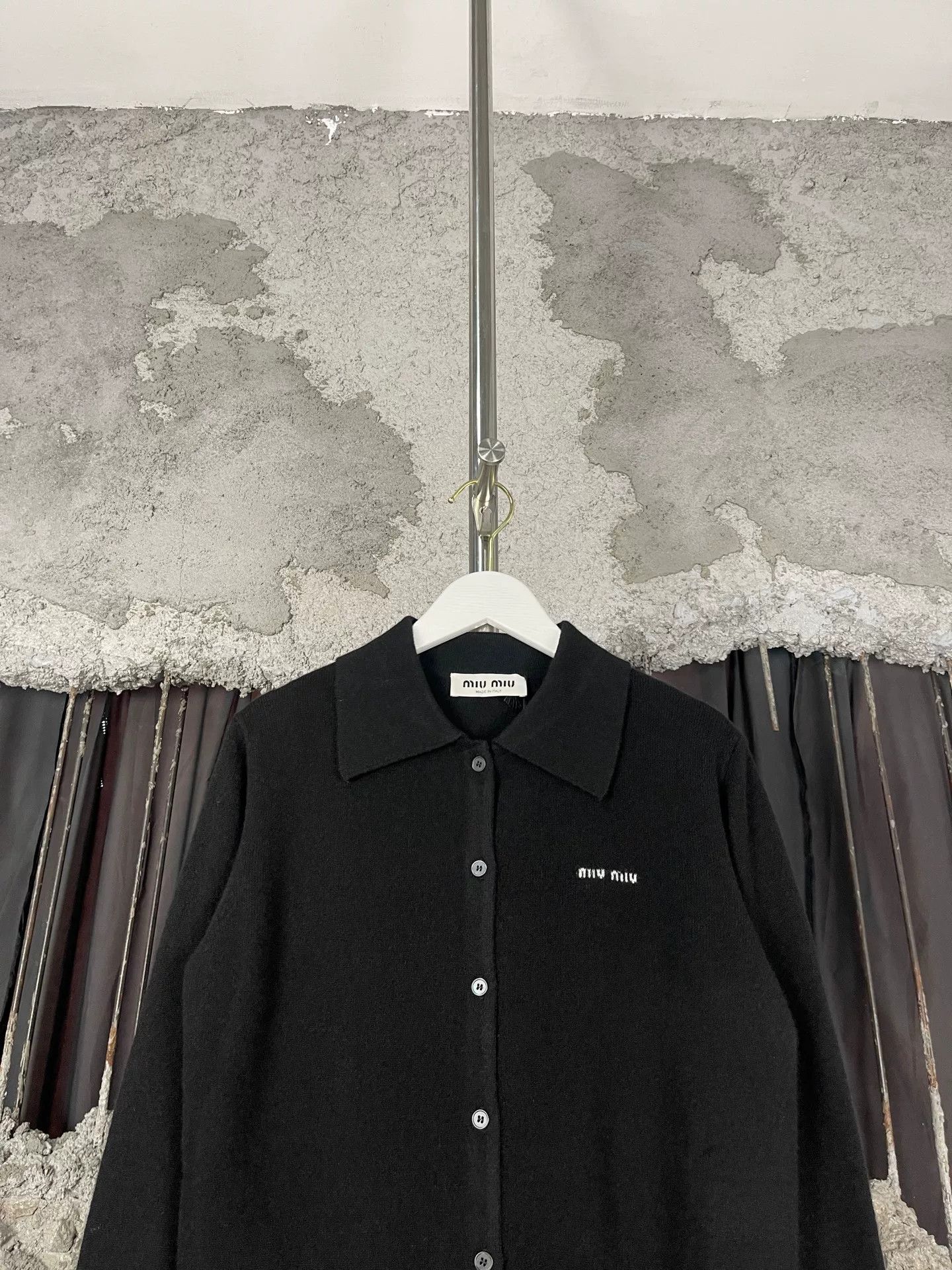 Miu Miu Miu Miu Embroidered Logo Cardigan Size 40 Size S / US 4 / IT 40 - 4 Thumbnail
