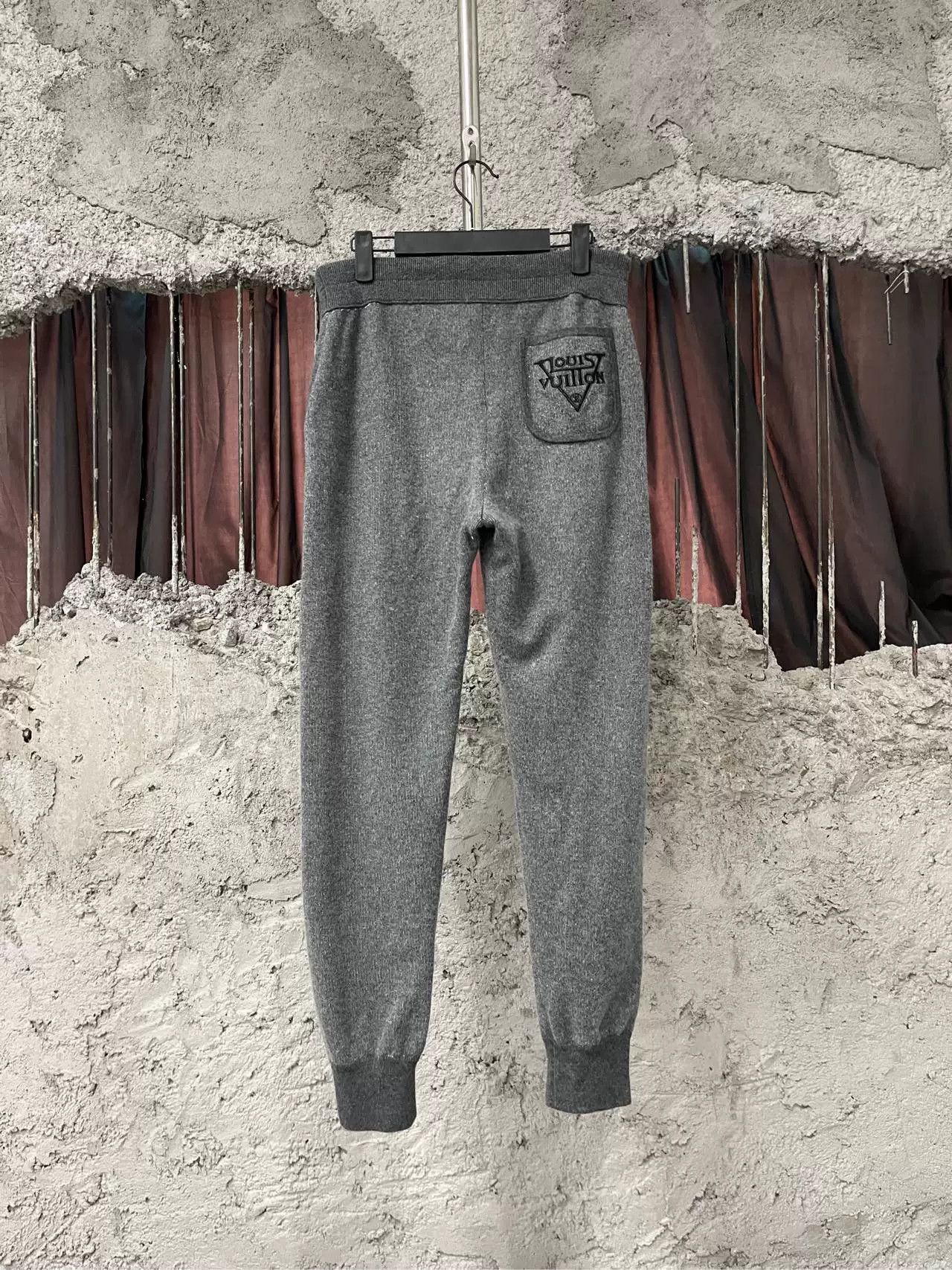 Louis Vuitton Louis Vuitton Gray Sweatpants Size M Size US 32 / EU 48 - 3 Thumbnail