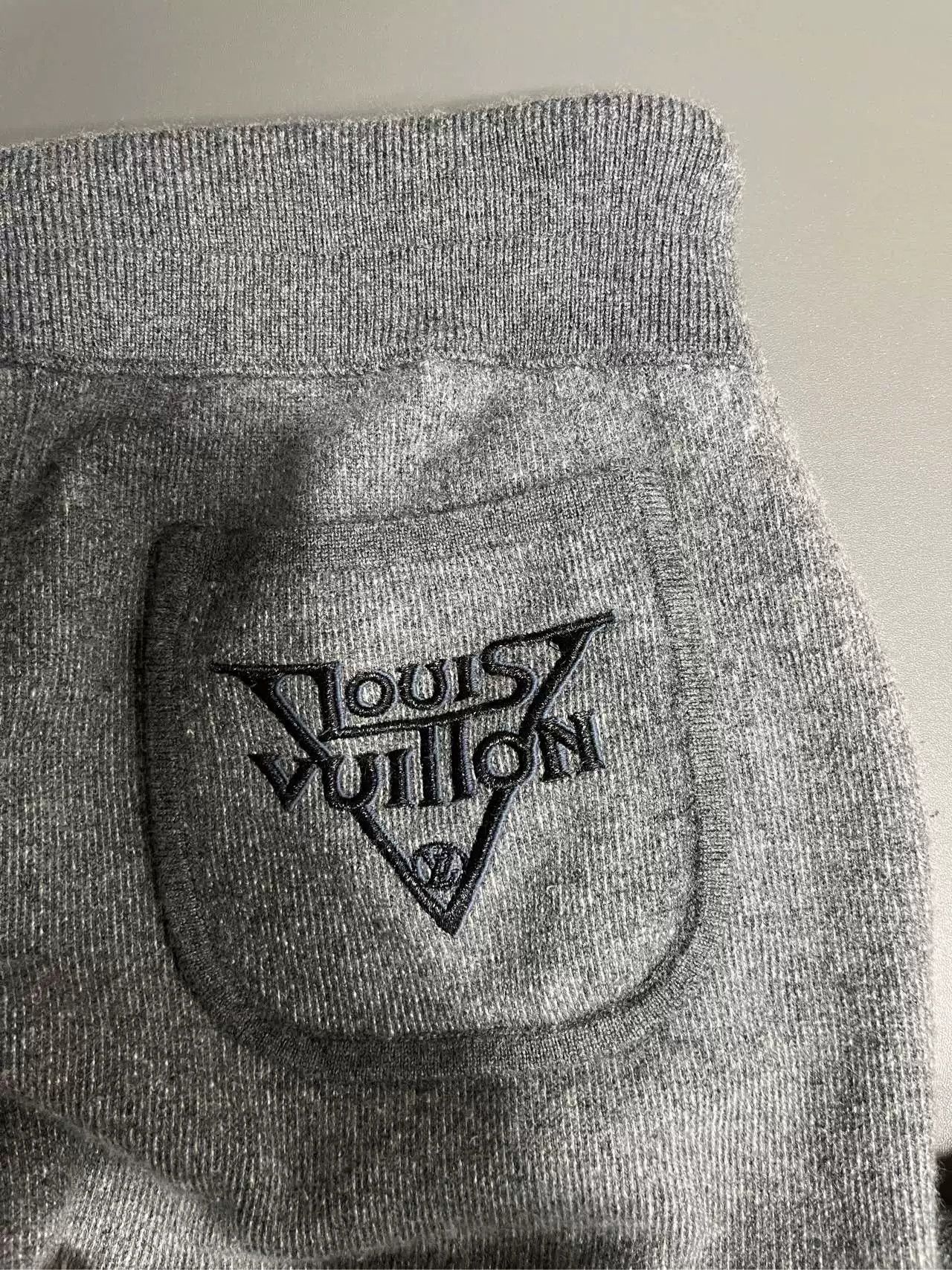 Louis Vuitton Louis Vuitton Gray Sweatpants Size M Size US 32 / EU 48 - 6 Thumbnail