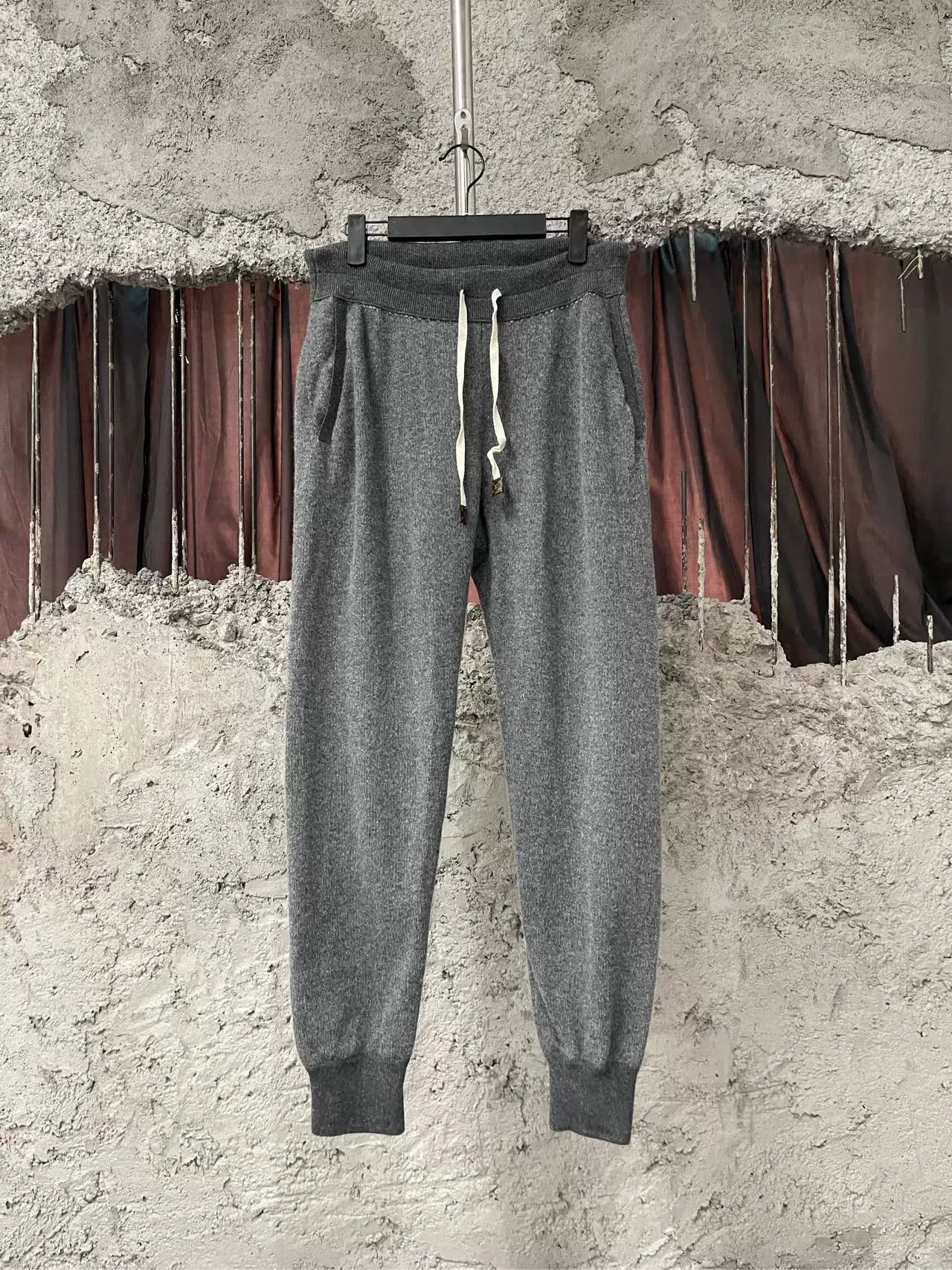 Louis Vuitton Louis Vuitton Gray Sweatpants Size M Size US 32 / EU 48 - 2 Thumbnail