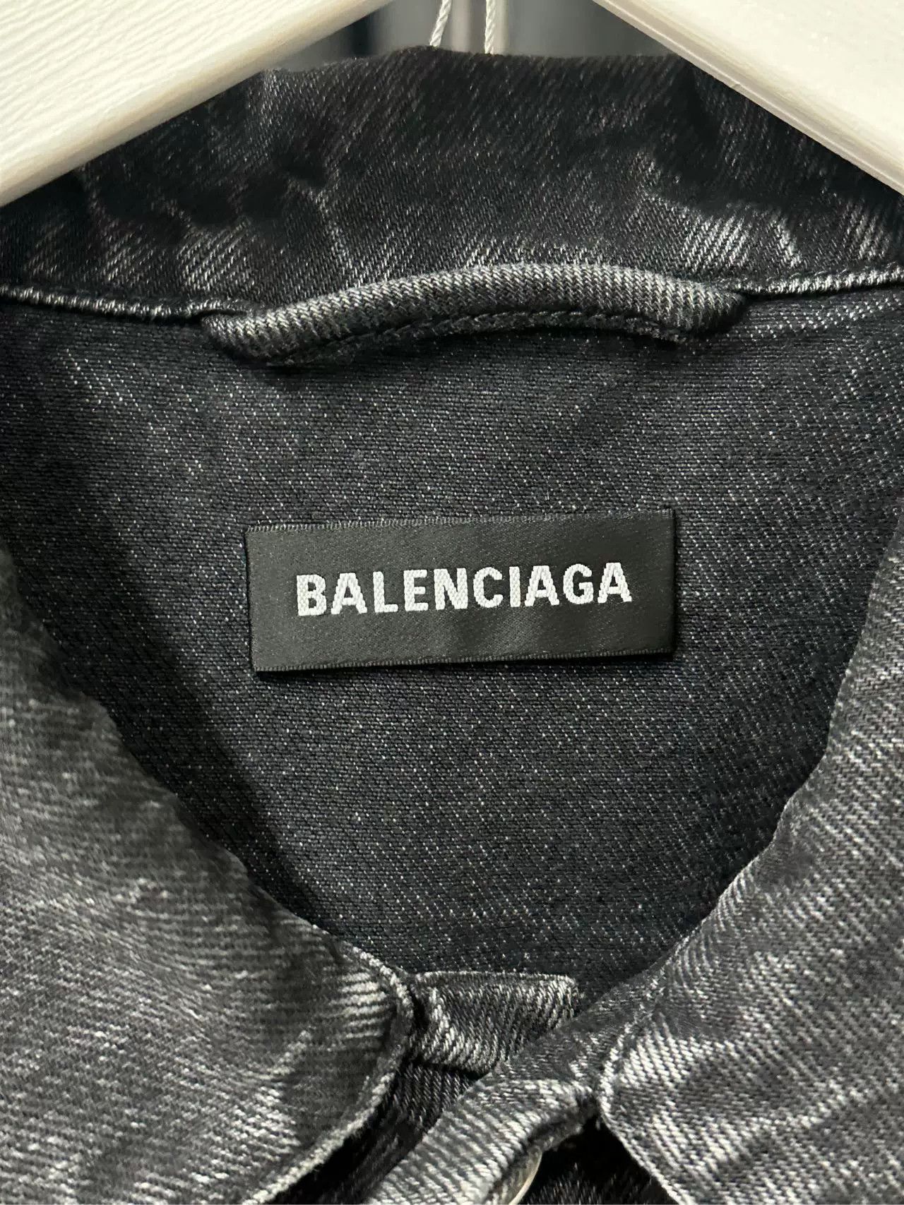 Balenciaga Balenciaga Logo Denim Jacket Size L Size US L / EU 52-54 / 3 - 7 Thumbnail