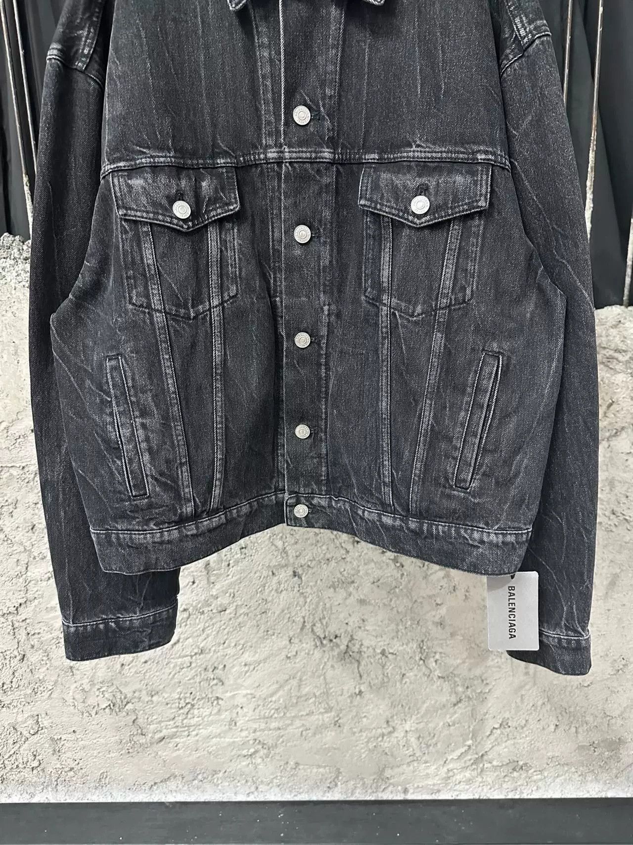 Balenciaga Balenciaga Logo Denim Jacket Size L Size US L / EU 52-54 / 3 - 5 Thumbnail
