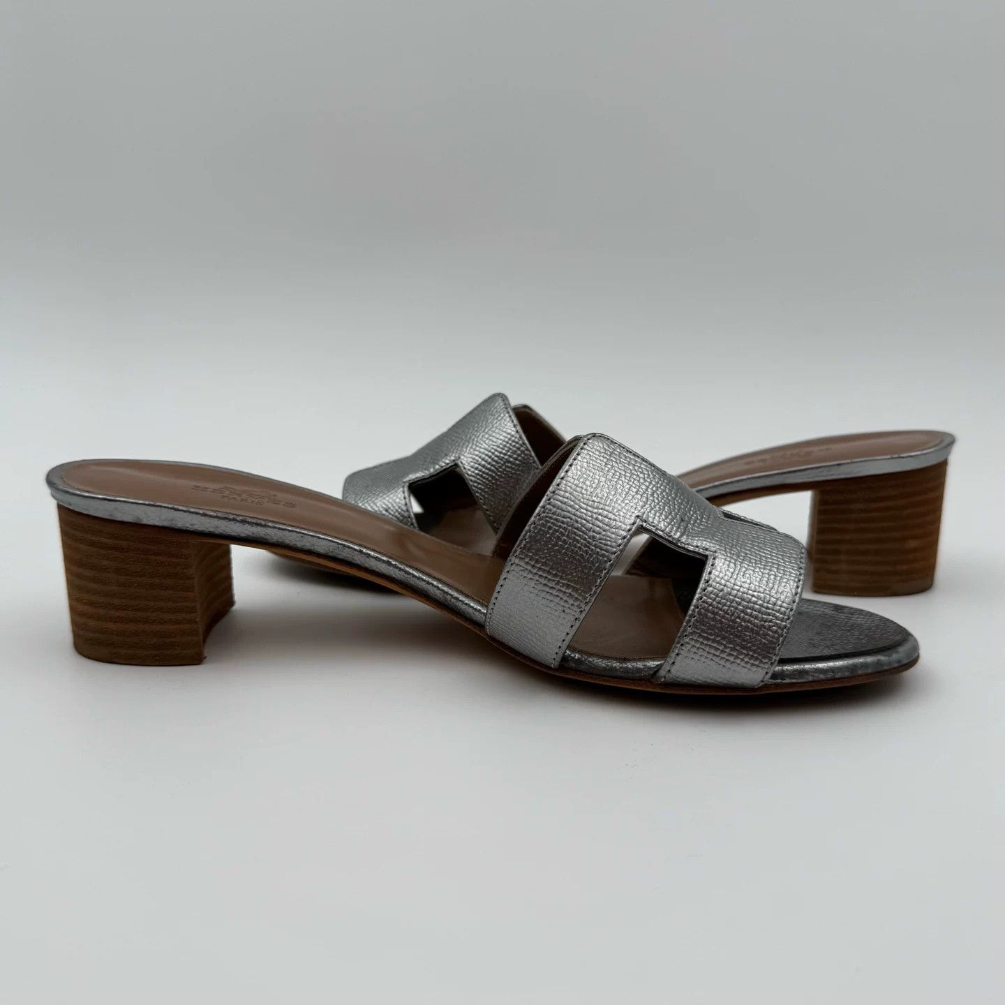 Hermes Hermès Silver Oasis Block Heel Sandals Size 38 Size US 7 / IT 37 - 5 Thumbnail