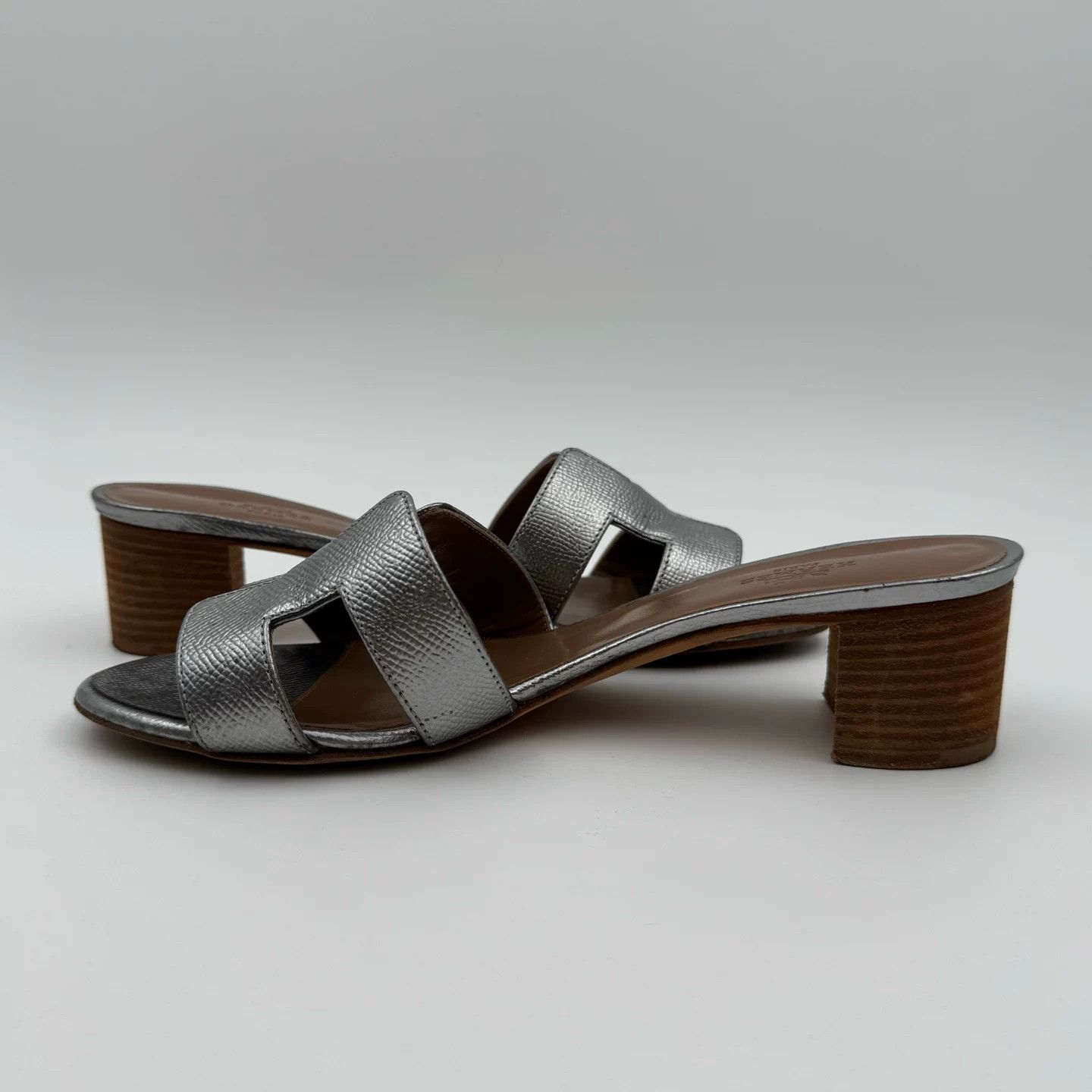 Hermes Hermès Silver Oasis Block Heel Sandals Size 38 Size US 7 / IT 37 - 6 Thumbnail
