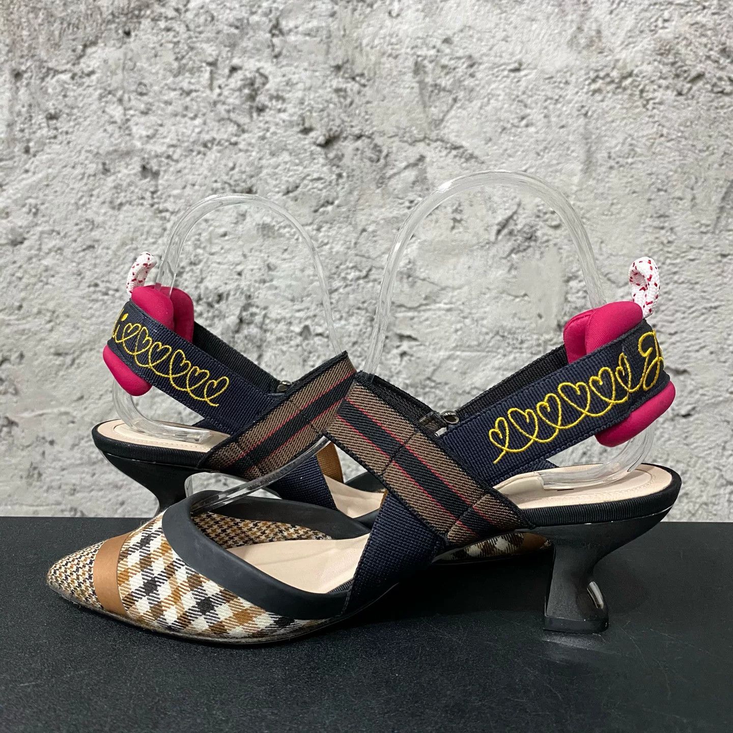 Fendi Fendi Plaid Slingback Heels Size 35.5 Size US 5.5 / IT 35.5 - 6 Thumbnail