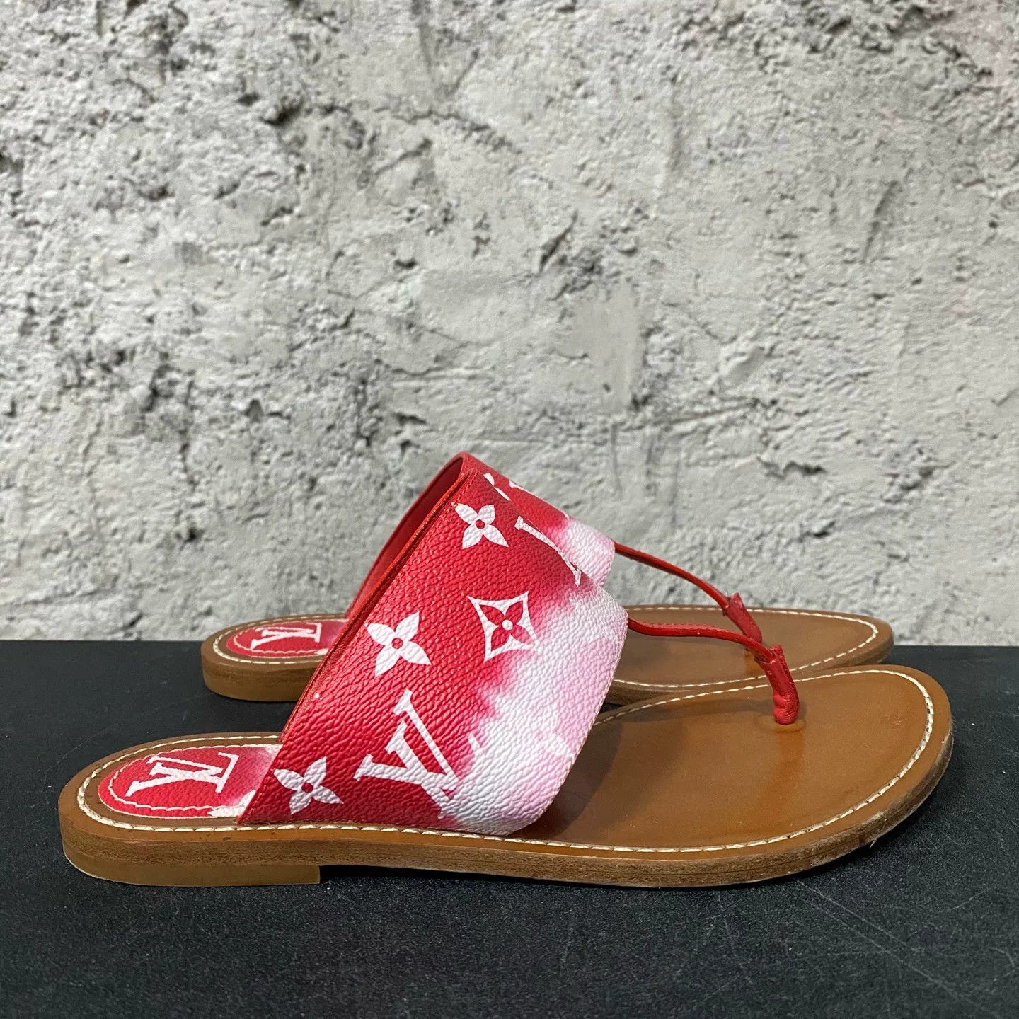Louis Vuitton Louis Vuitton Monogram Gradient Sandals Size 37.5 Size US 7.5 / IT 37.5 - 2 Thumbnail