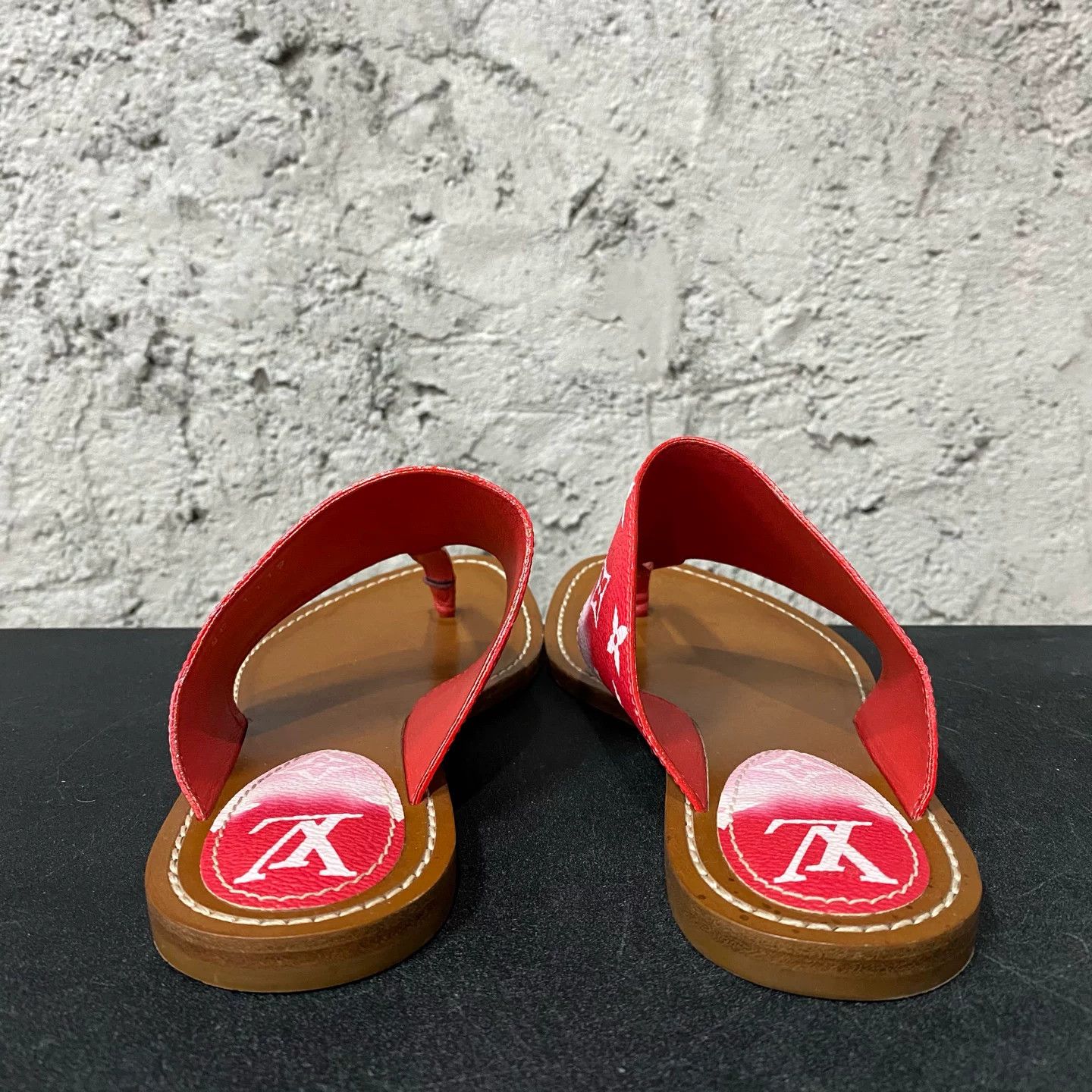 Louis Vuitton Louis Vuitton Monogram Gradient Sandals Size 37.5 Size US 7.5 / IT 37.5 - 4 Thumbnail