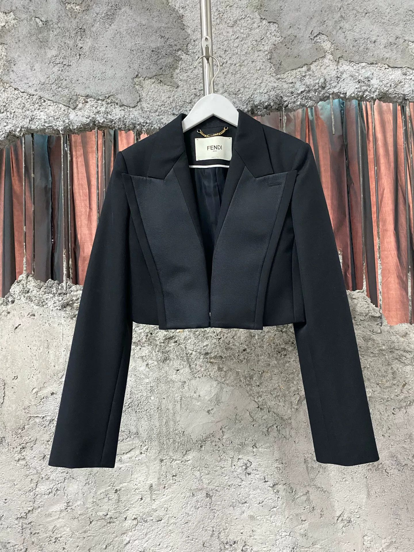 Fendi Fendi Wool Cropped Blazer Size IT 42 Size M / US 6-8 / IT 42-44 - 2 Thumbnail