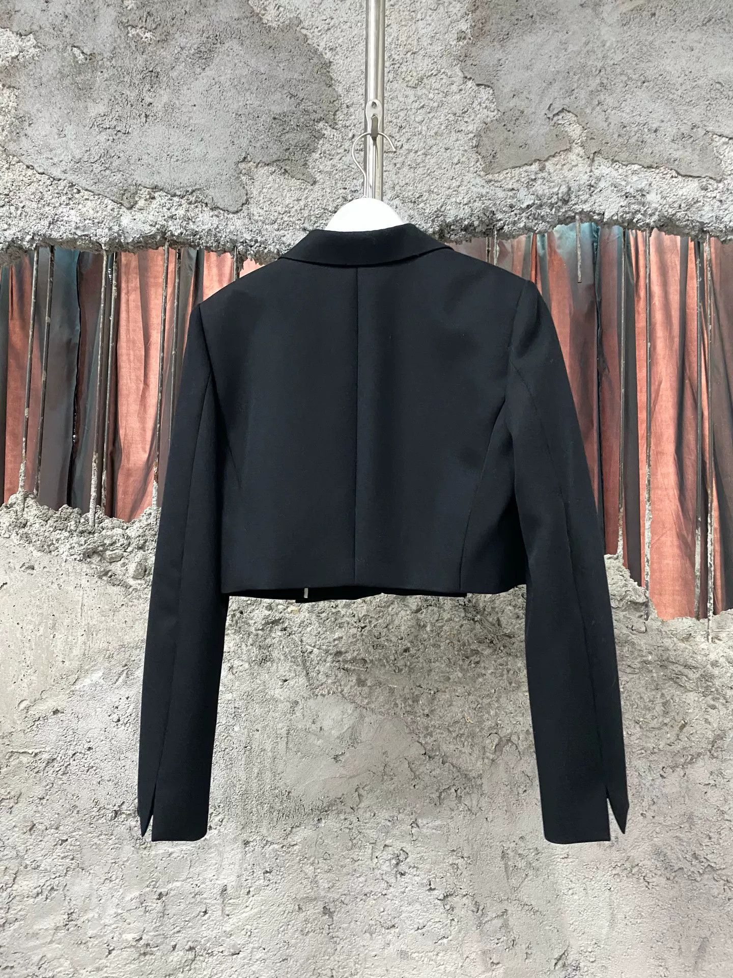 Fendi Fendi Wool Cropped Blazer Size IT 42 Size M / US 6-8 / IT 42-44 - 3 Thumbnail