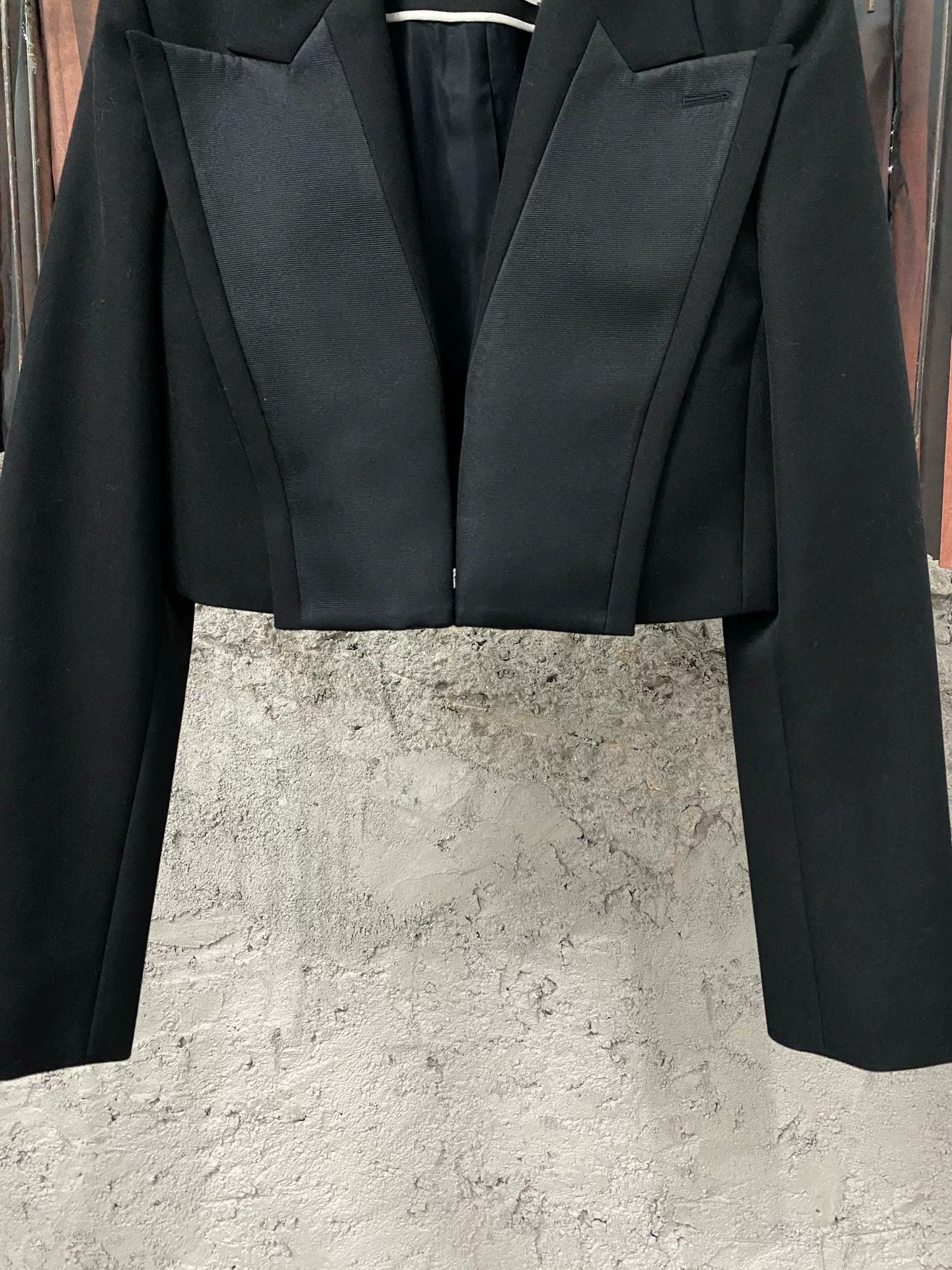 Fendi Fendi Wool Cropped Blazer Size IT 42 Size M / US 6-8 / IT 42-44 - 5 Thumbnail
